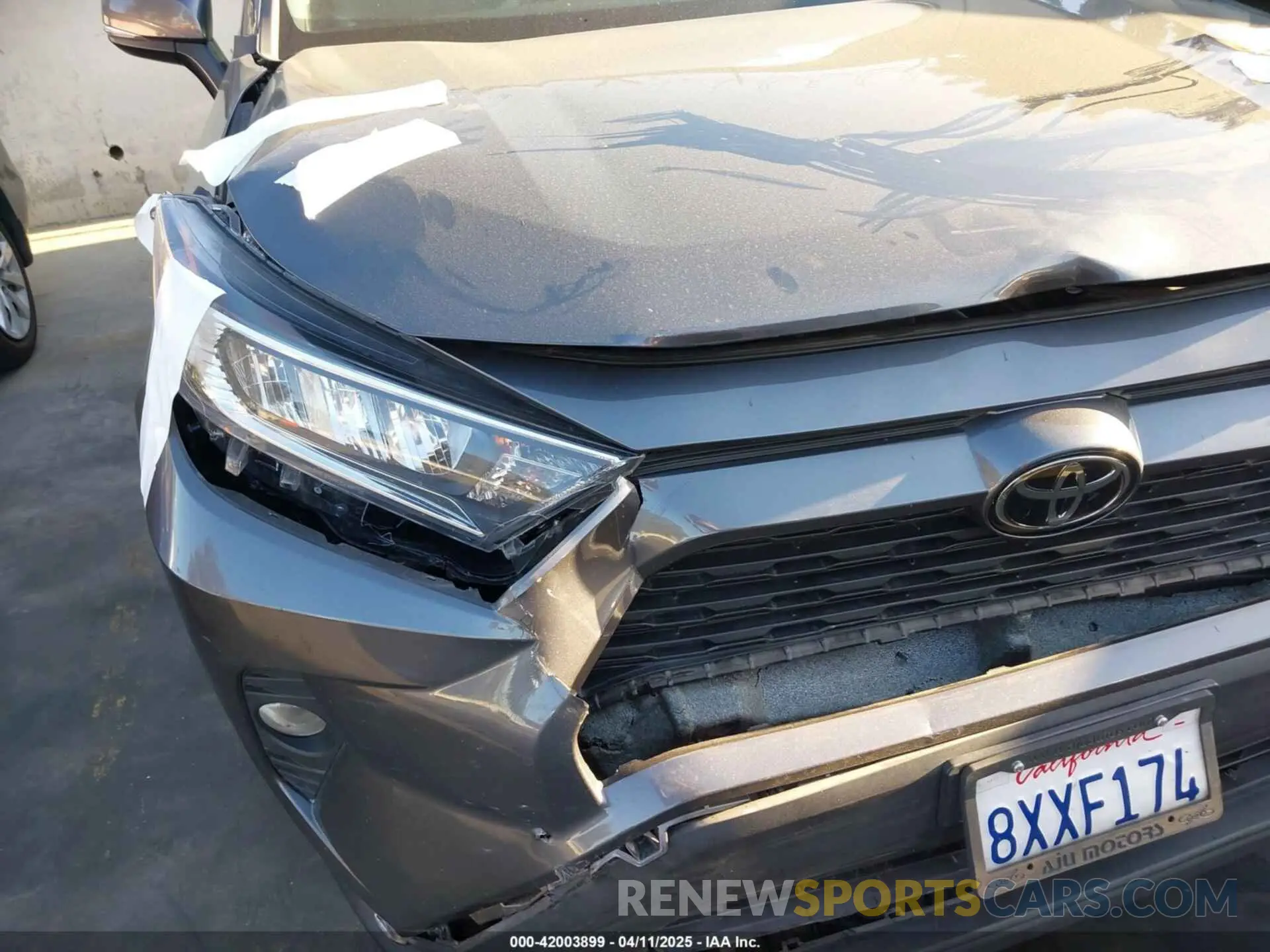 18 Photograph of a damaged car 2T3W1RFV1MC158171 TOYOTA RAV4 2021