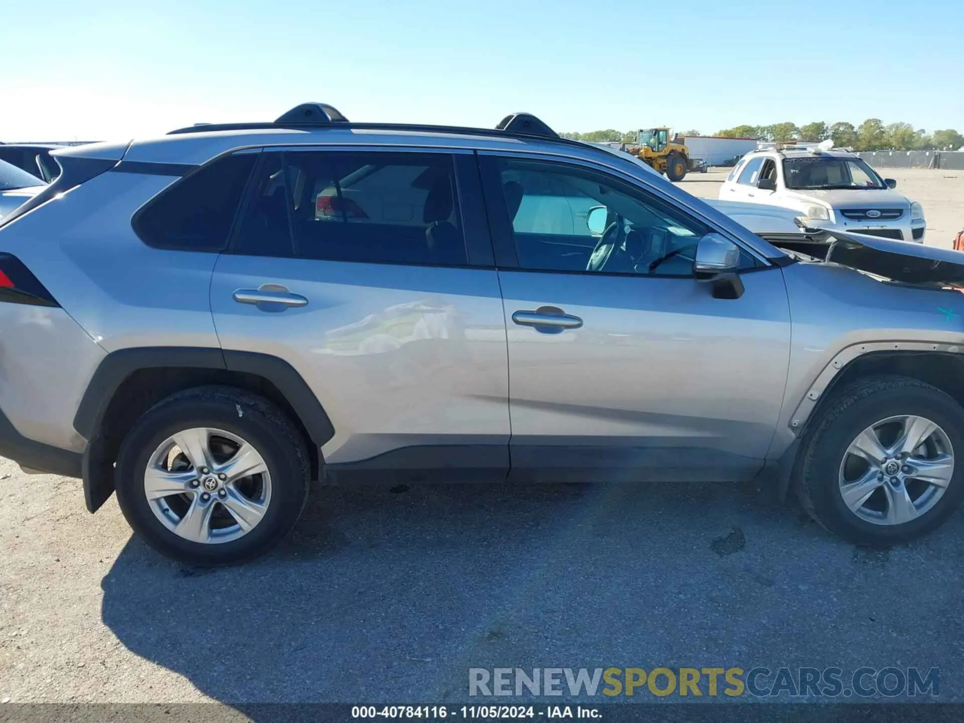 14 Photograph of a damaged car 2T3W1RFV1MC172670 TOYOTA RAV4 2021
