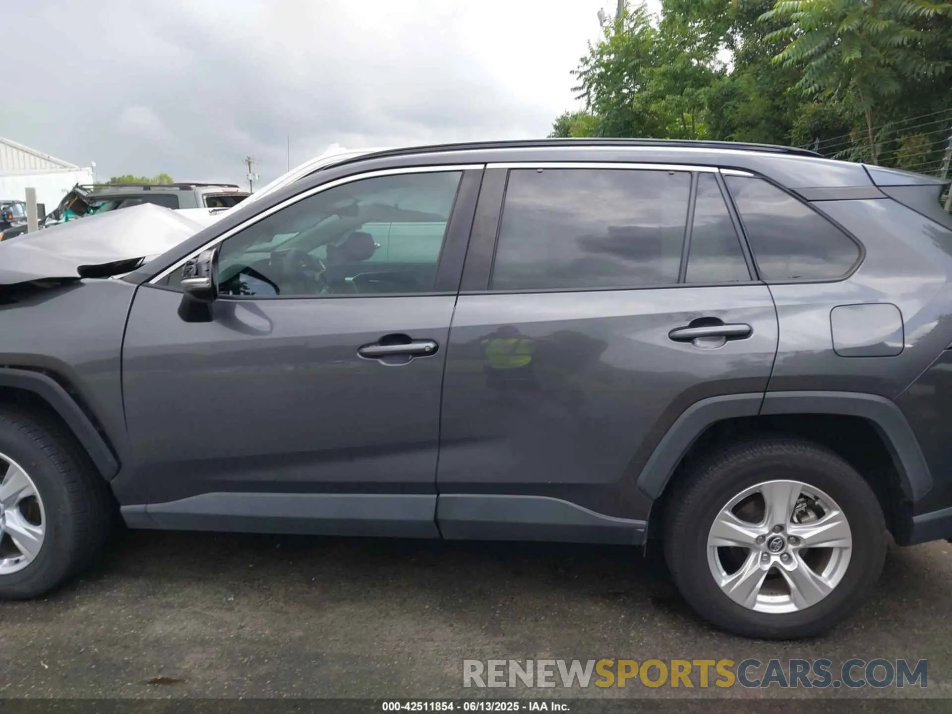14 Photograph of a damaged car 2T3W1RFV1MW107168 TOYOTA RAV4 2021