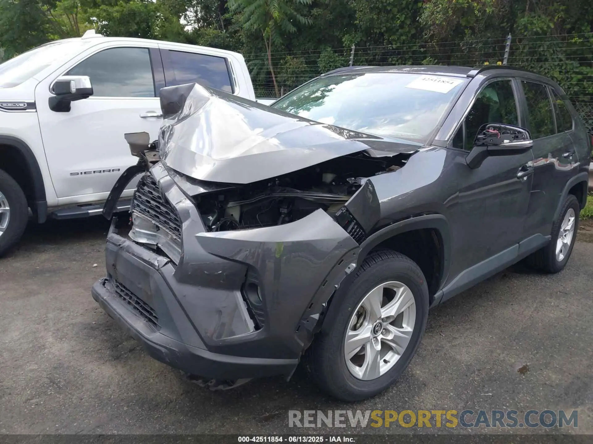 6 Photograph of a damaged car 2T3W1RFV1MW107168 TOYOTA RAV4 2021