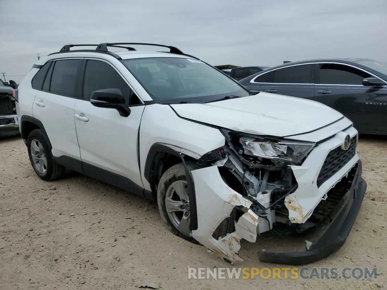 4 Photograph of a damaged car 2T3W1RFV1MW109499 TOYOTA RAV4 2021