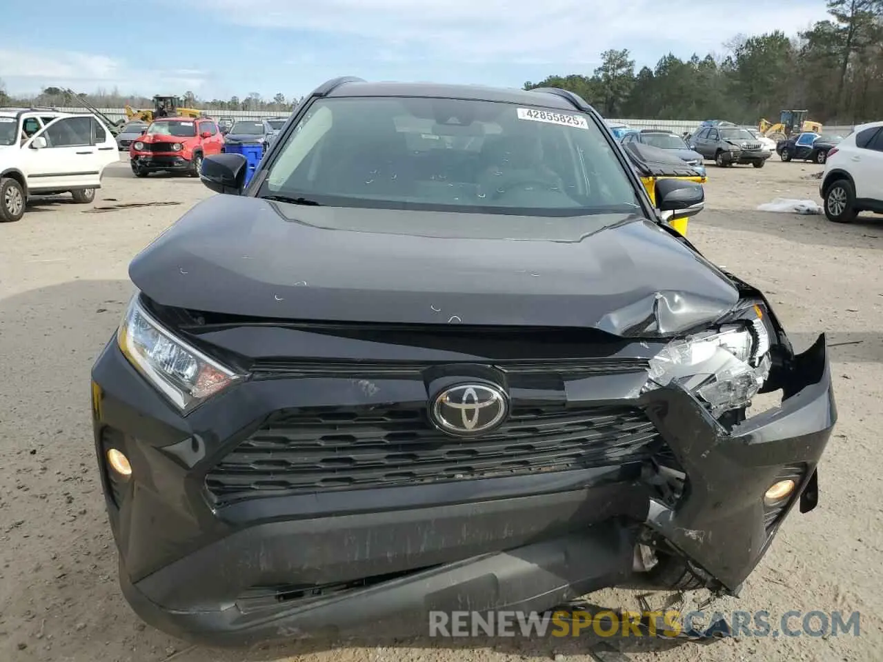 5 Photograph of a damaged car 2T3W1RFV1MW111754 TOYOTA RAV4 2021