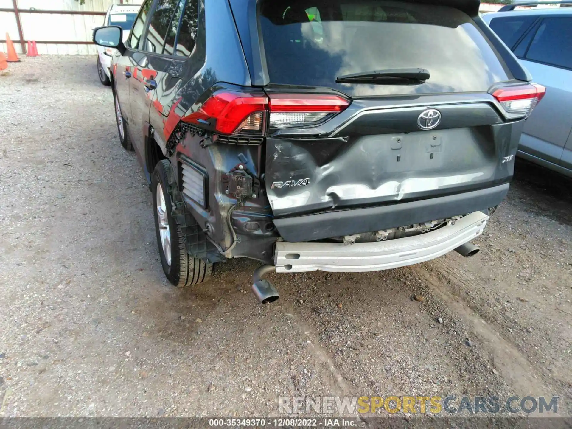 6 Photograph of a damaged car 2T3W1RFV1MW115965 TOYOTA RAV4 2021