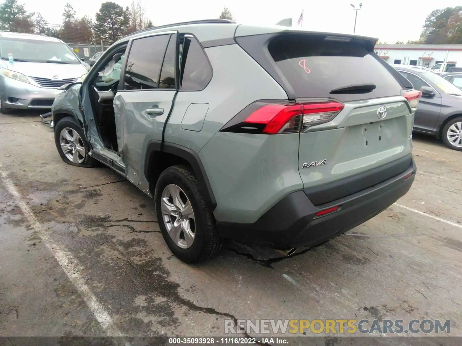 3 Photograph of a damaged car 2T3W1RFV1MW129638 TOYOTA RAV4 2021