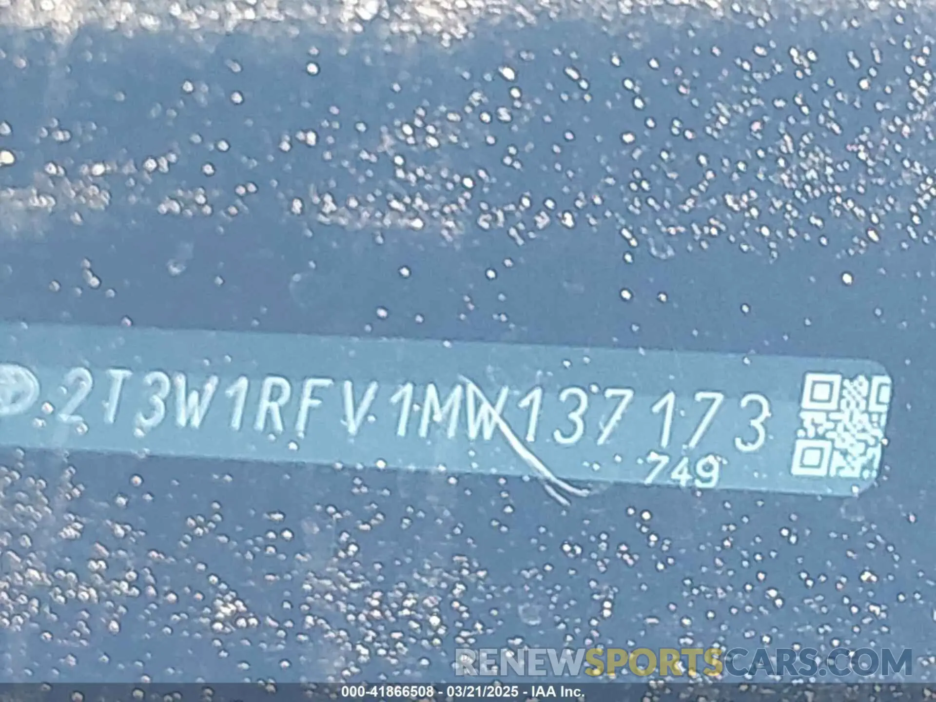 17 Photograph of a damaged car 2T3W1RFV1MW137173 TOYOTA RAV4 2021