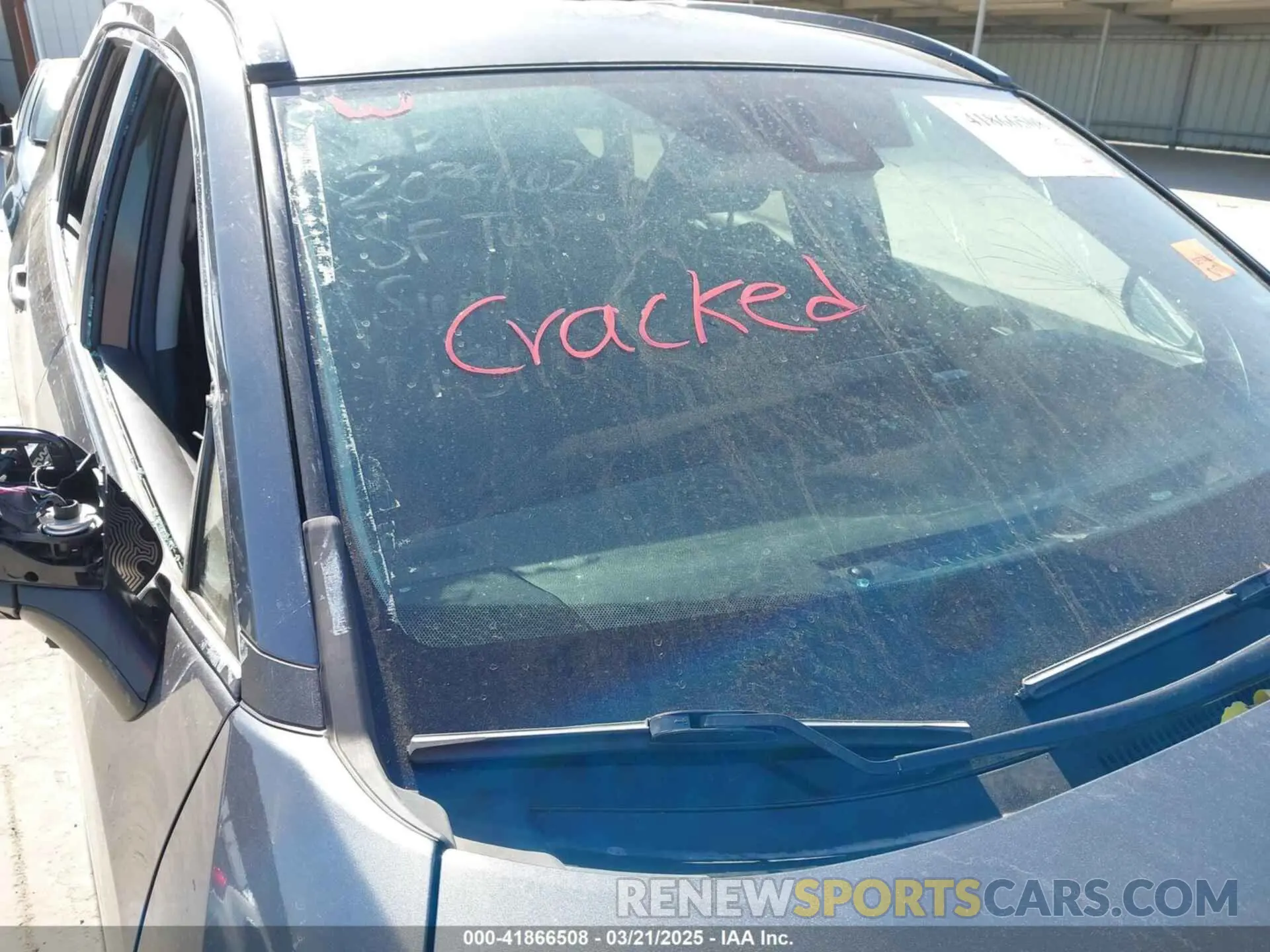 18 Photograph of a damaged car 2T3W1RFV1MW137173 TOYOTA RAV4 2021