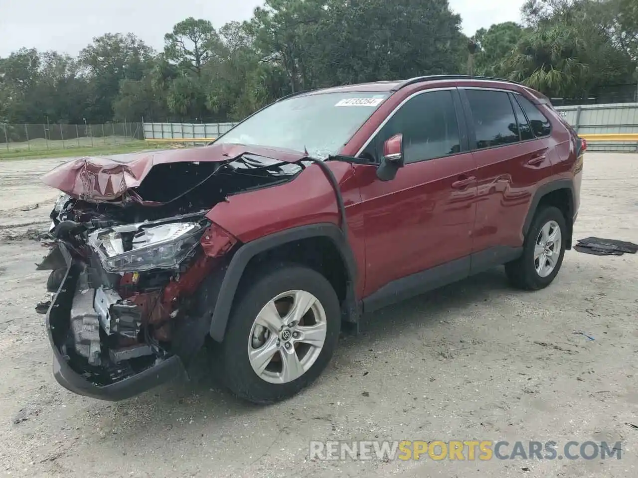 1 Photograph of a damaged car 2T3W1RFV1MW139263 TOYOTA RAV4 2021