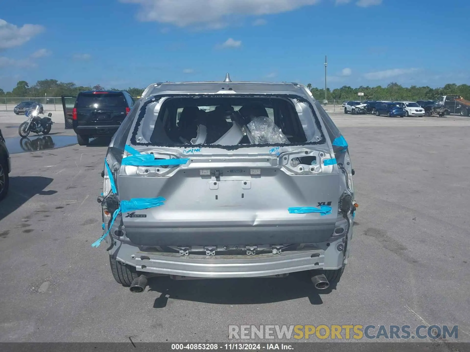 17 Photograph of a damaged car 2T3W1RFV1MW139909 TOYOTA RAV4 2021
