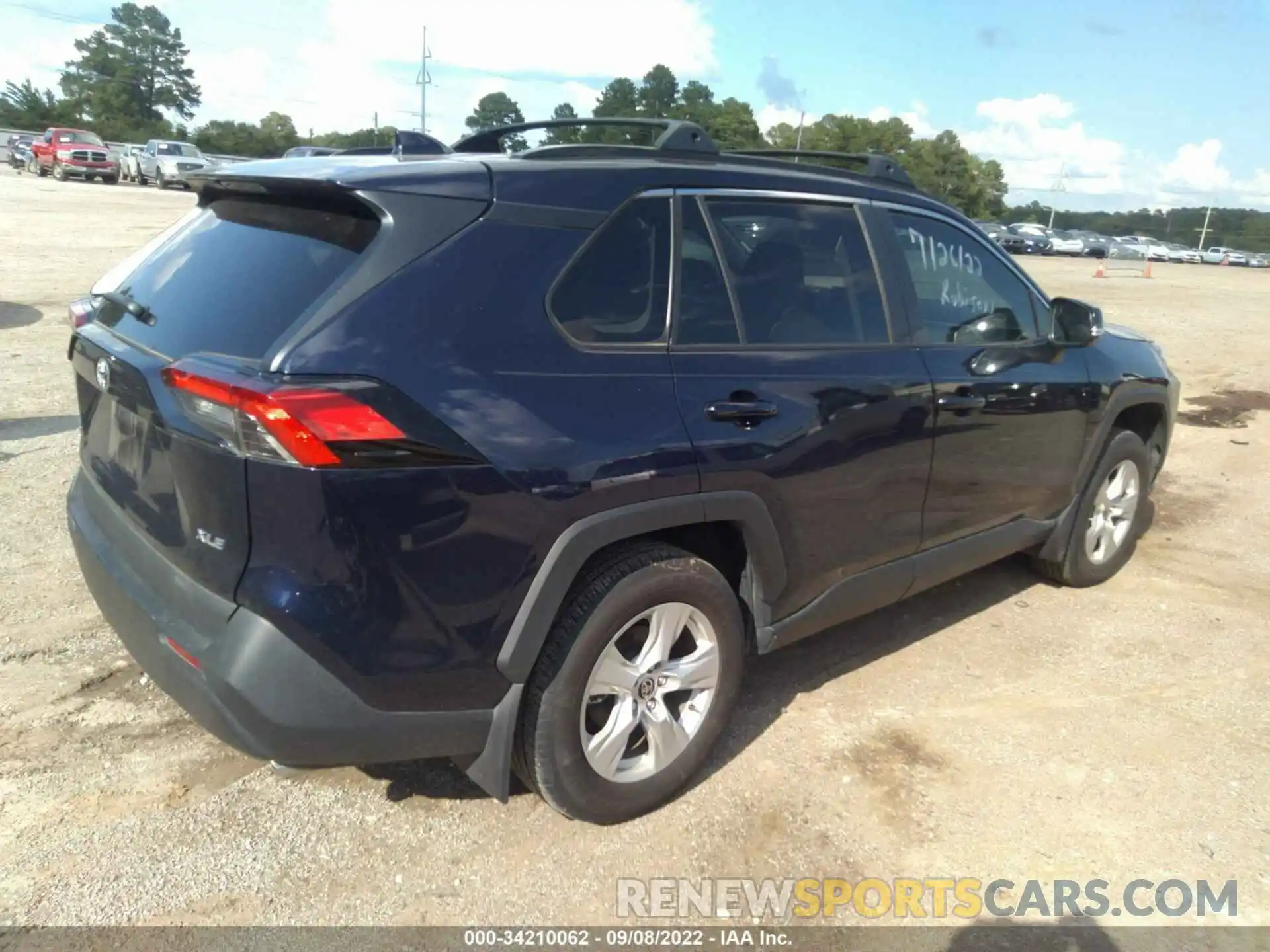 4 Photograph of a damaged car 2T3W1RFV1MW140980 TOYOTA RAV4 2021