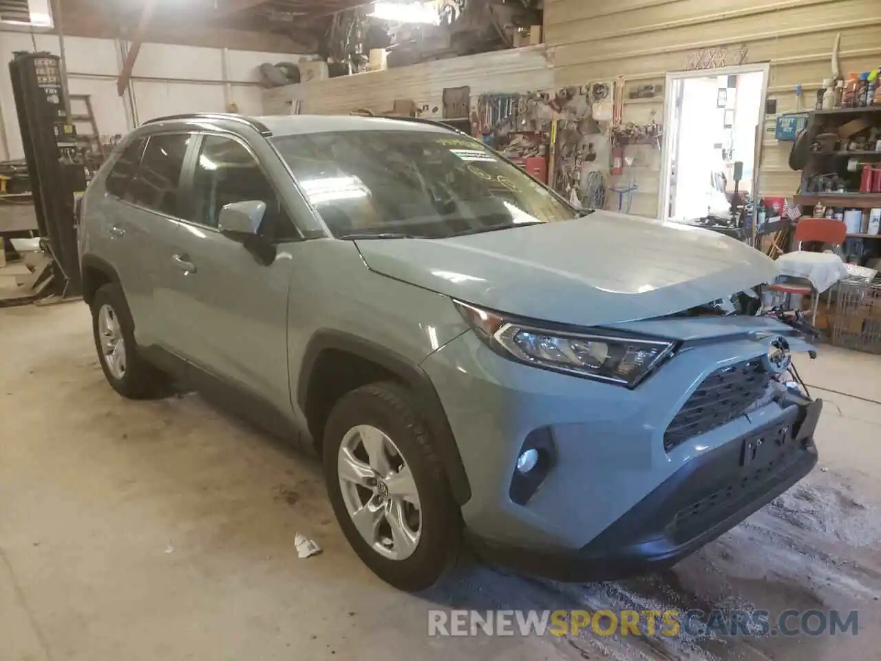 1 Photograph of a damaged car 2T3W1RFV1MW142423 TOYOTA RAV4 2021