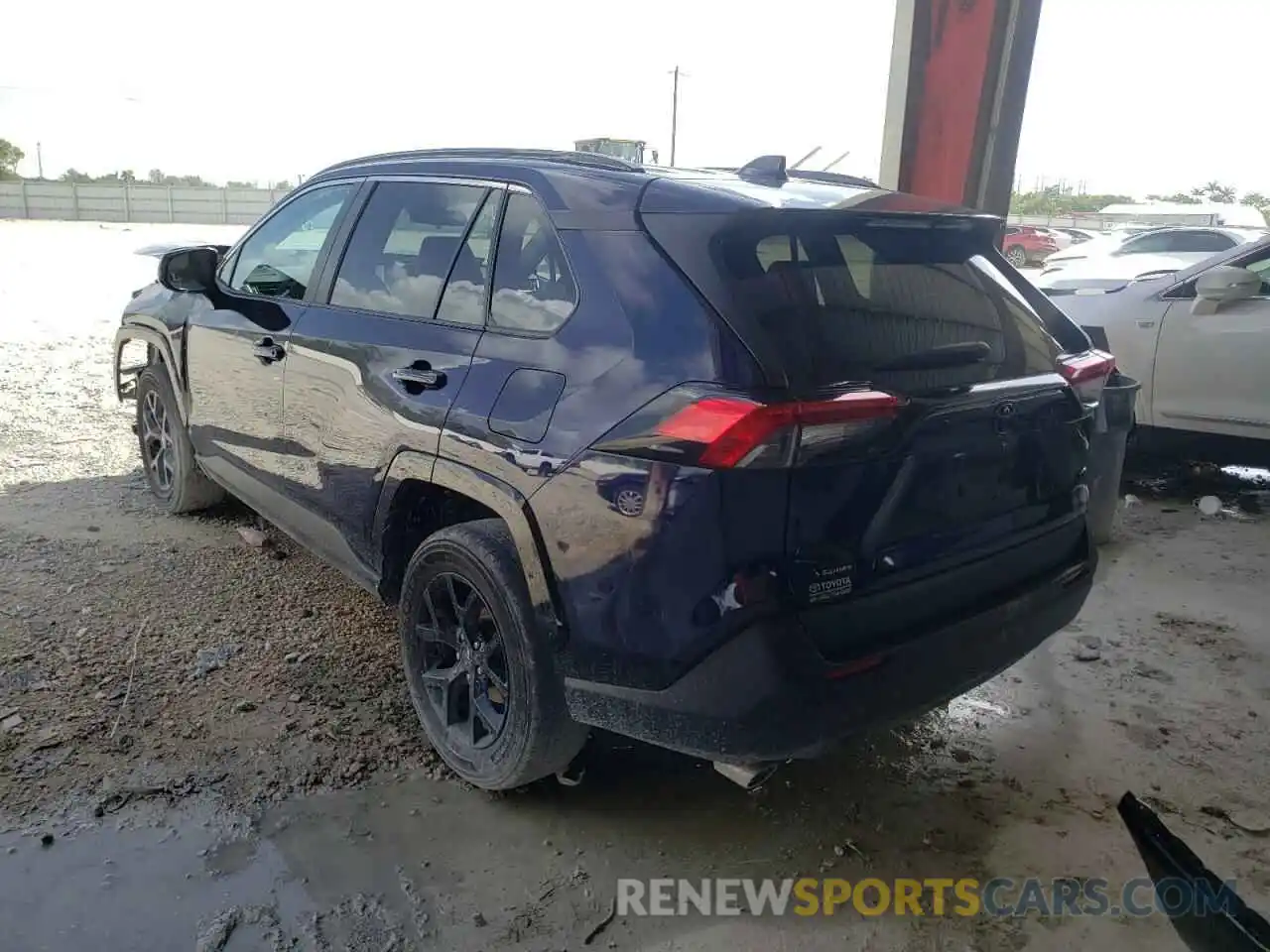 3 Photograph of a damaged car 2T3W1RFV1MW144169 TOYOTA RAV4 2021