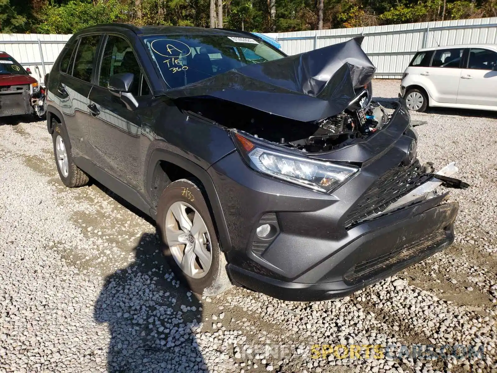 1 Photograph of a damaged car 2T3W1RFV1MW152501 TOYOTA RAV4 2021