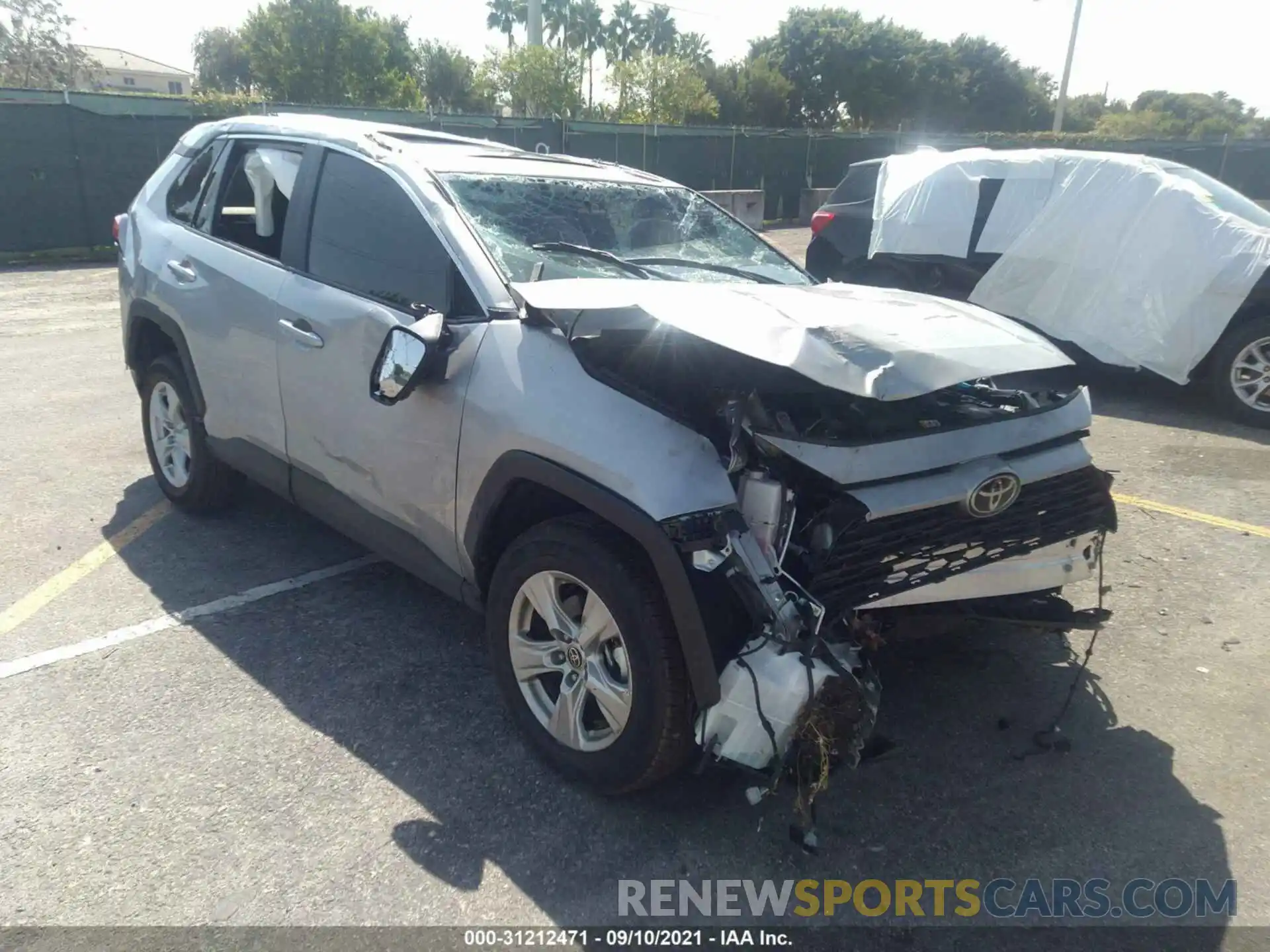 1 Photograph of a damaged car 2T3W1RFV1MW153910 TOYOTA RAV4 2021