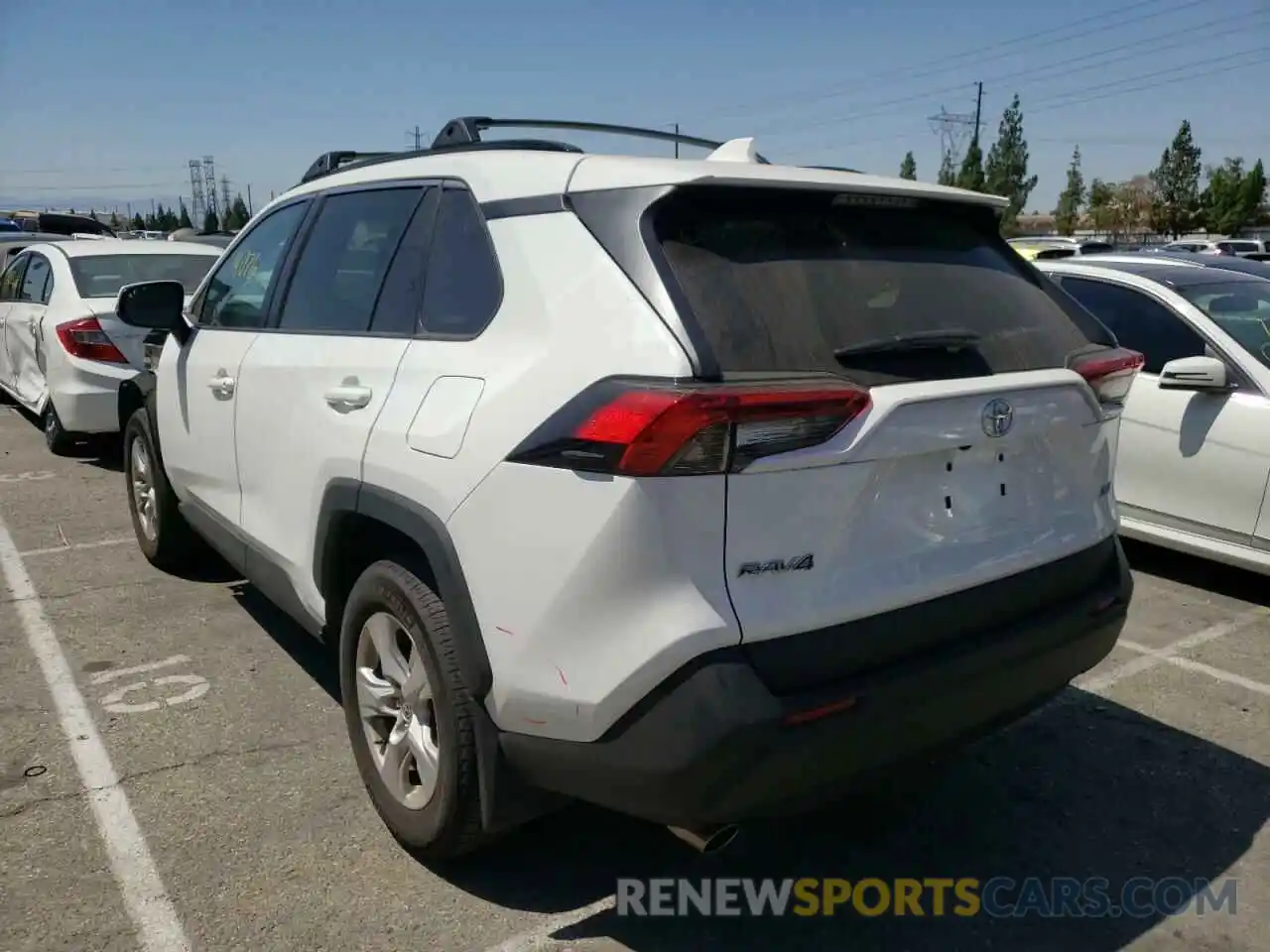 3 Photograph of a damaged car 2T3W1RFV1MW156161 TOYOTA RAV4 2021