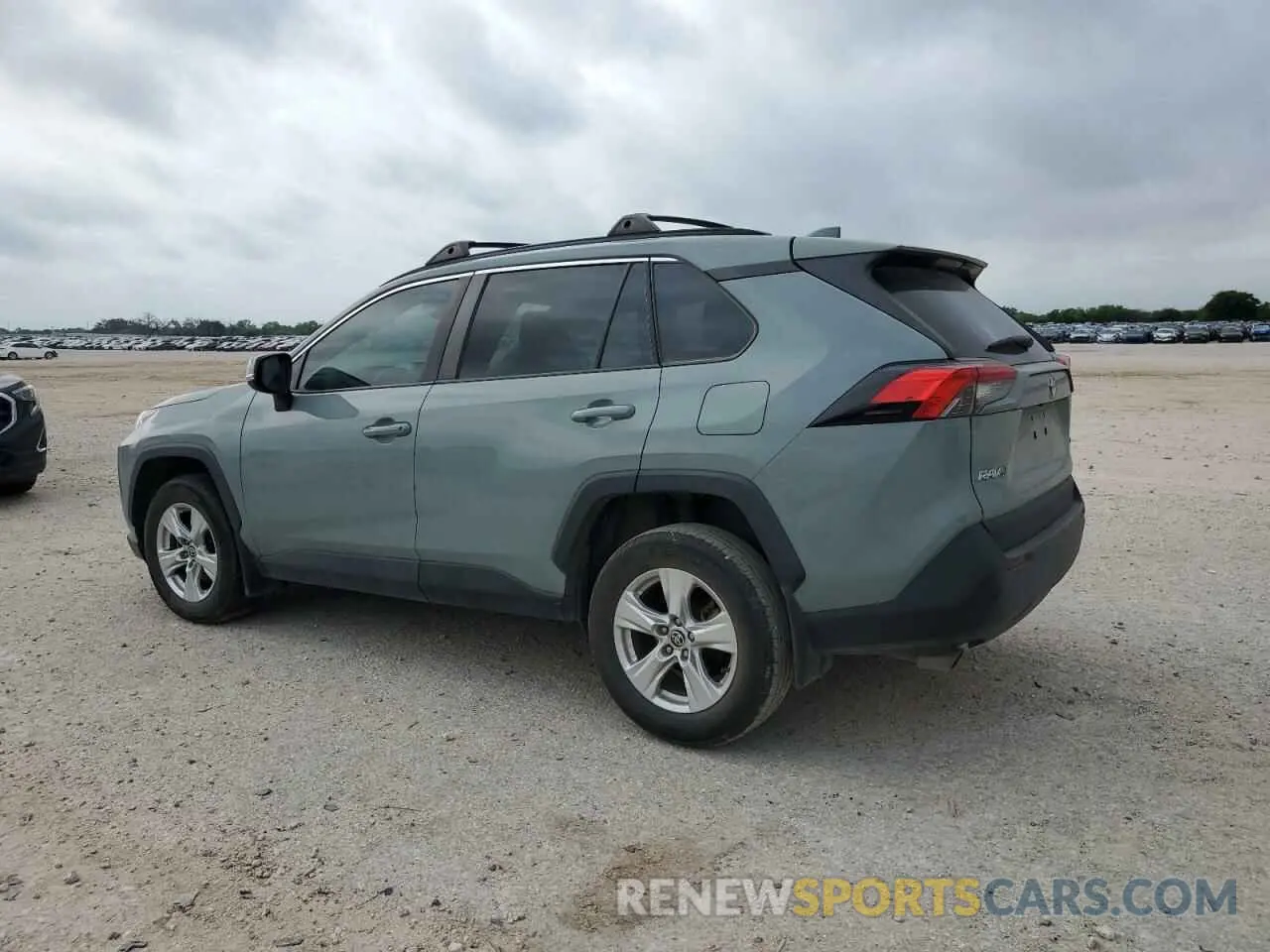 2 Photograph of a damaged car 2T3W1RFV1MW162767 TOYOTA RAV4 2021
