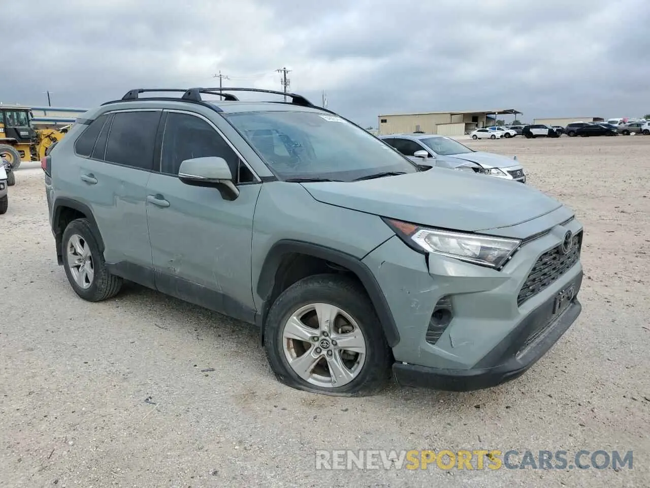 4 Photograph of a damaged car 2T3W1RFV1MW162767 TOYOTA RAV4 2021