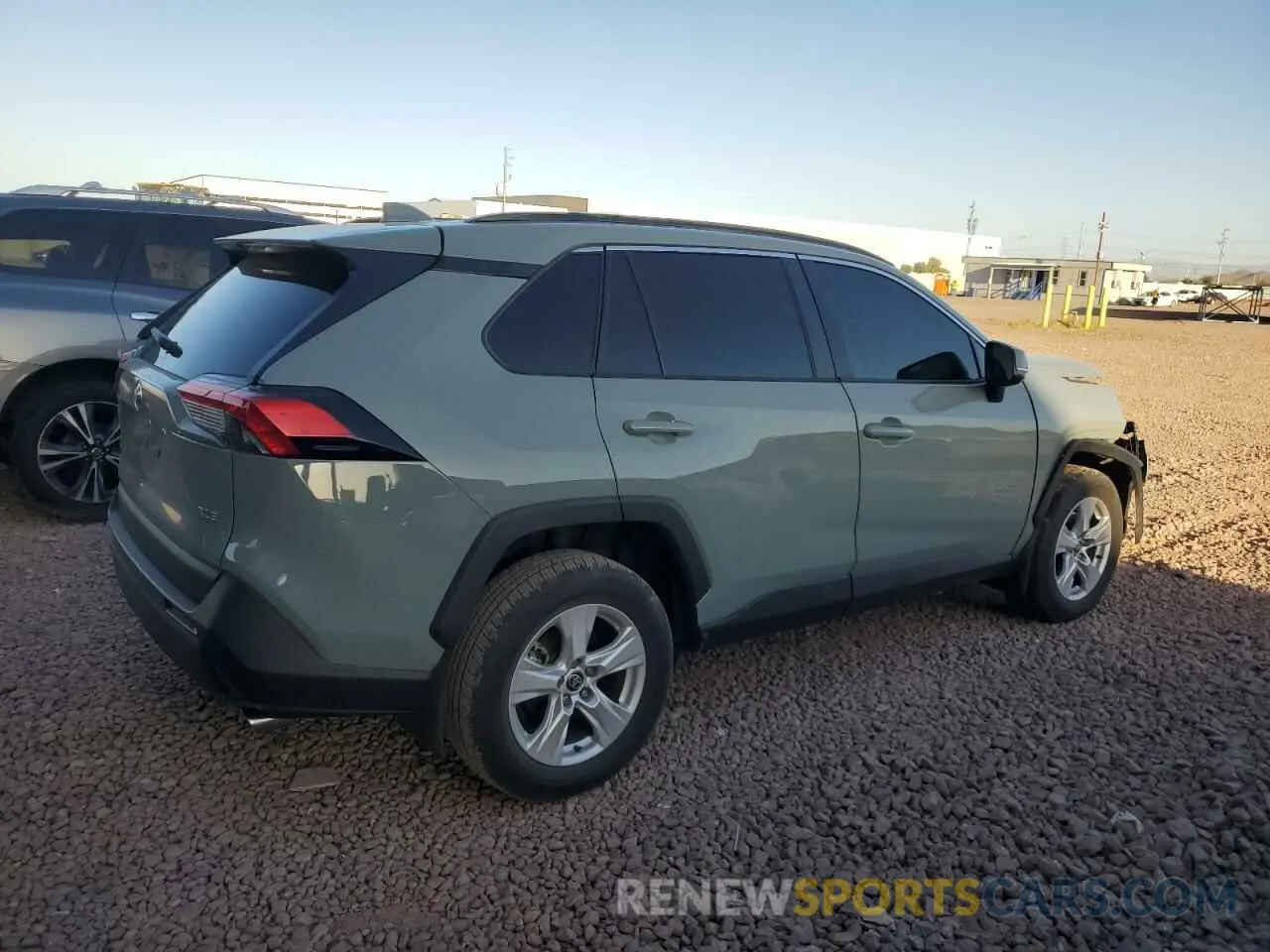 3 Photograph of a damaged car 2T3W1RFV1MW165118 TOYOTA RAV4 2021