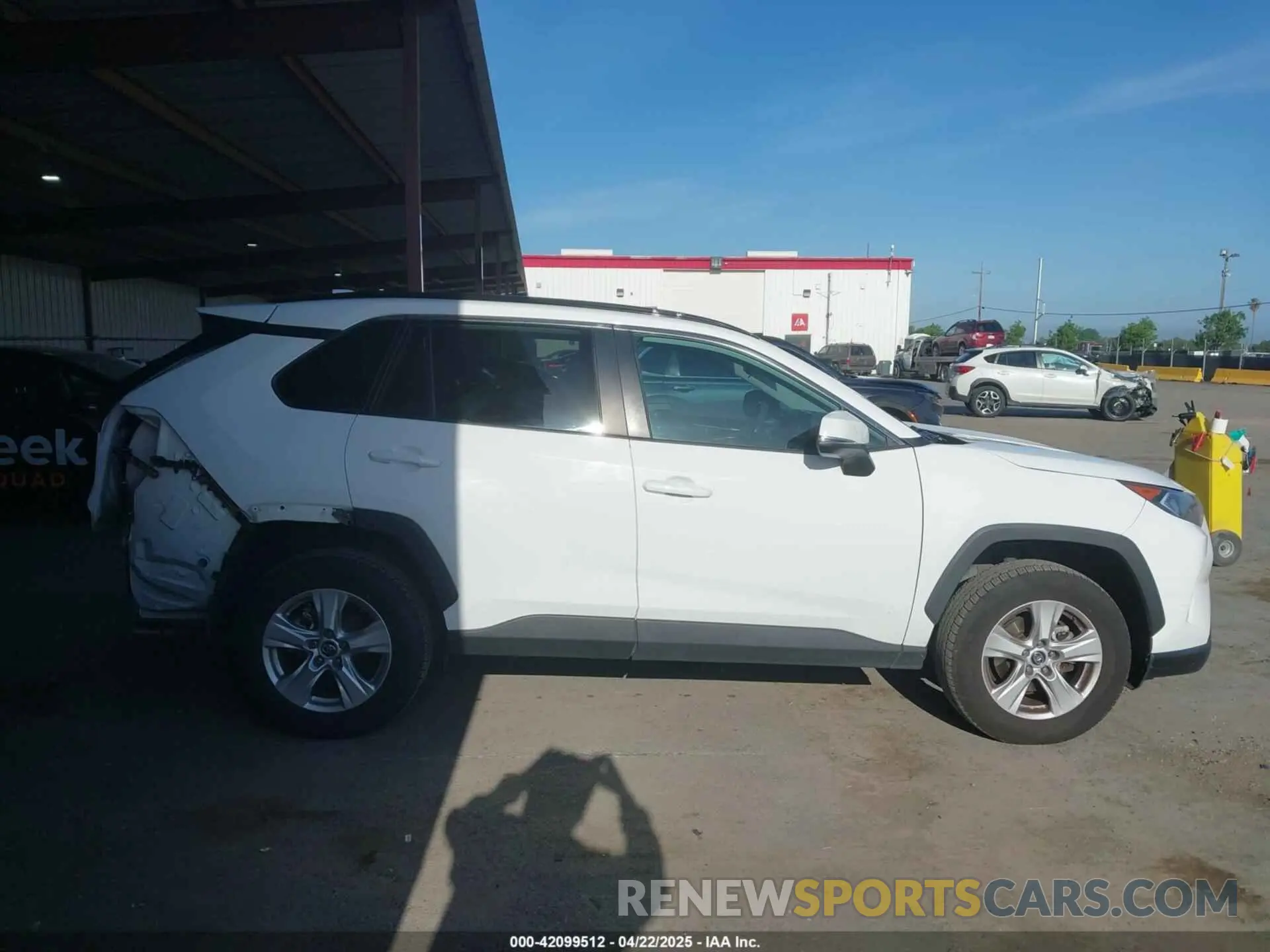 14 Photograph of a damaged car 2T3W1RFV2MC088180 TOYOTA RAV4 2021