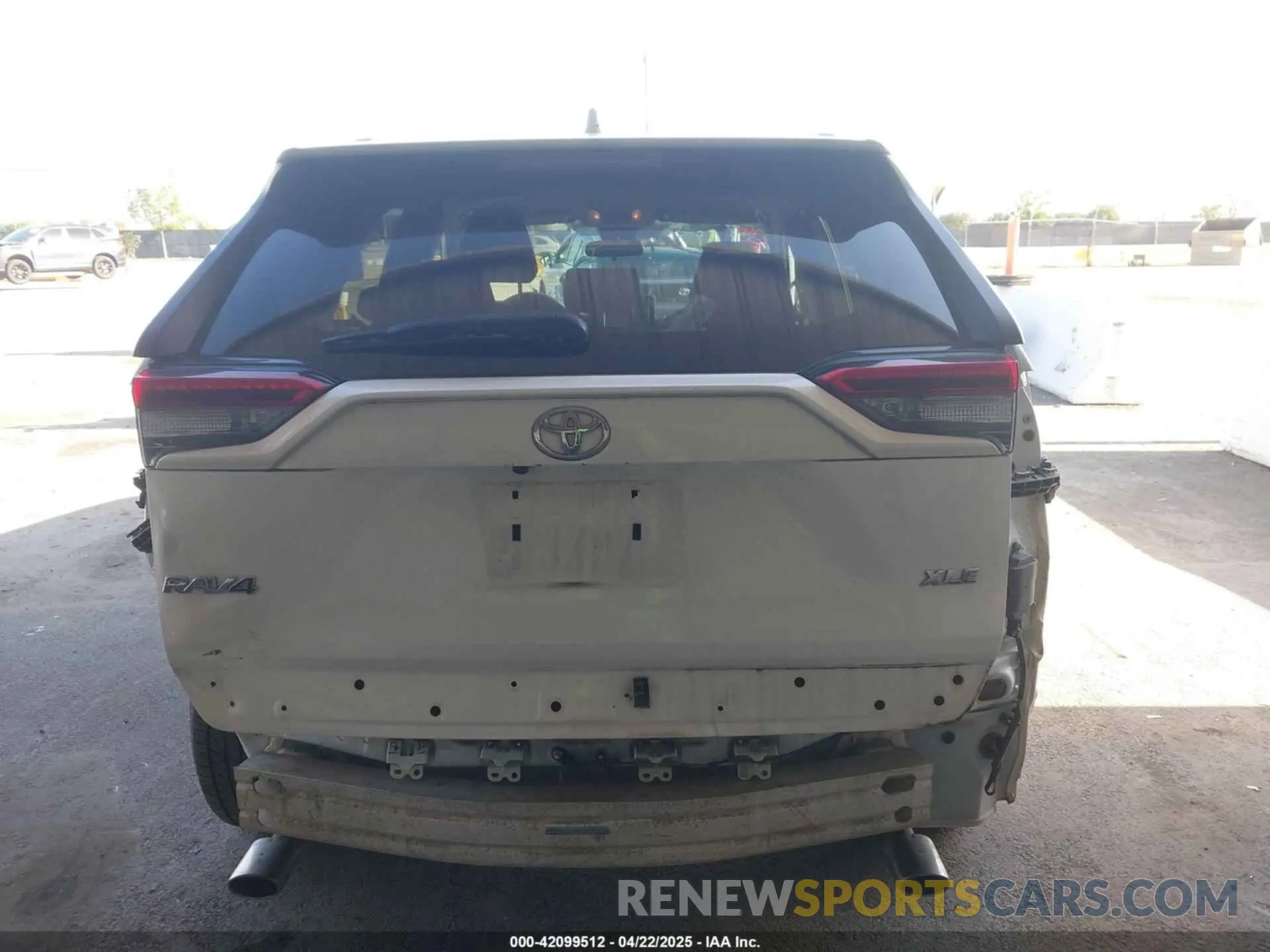 17 Photograph of a damaged car 2T3W1RFV2MC088180 TOYOTA RAV4 2021