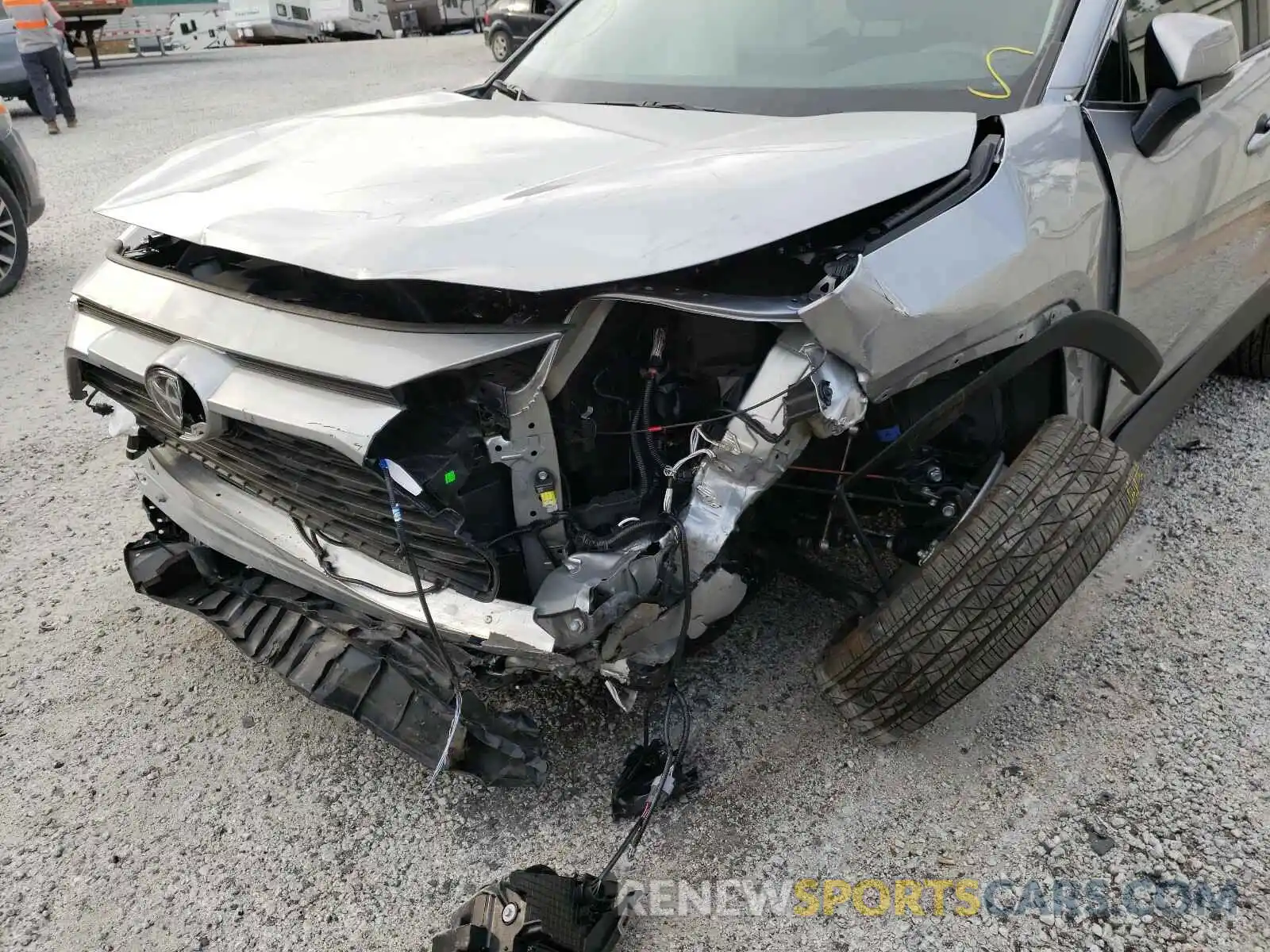 9 Photograph of a damaged car 2T3W1RFV2MC091094 TOYOTA RAV4 2021