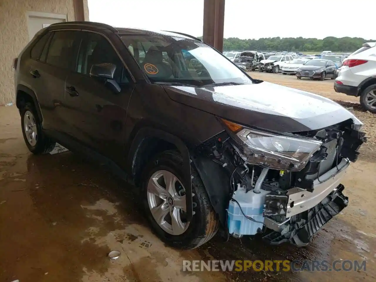 1 Photograph of a damaged car 2T3W1RFV2MC101932 TOYOTA RAV4 2021