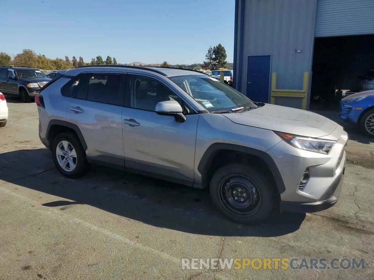 4 Photograph of a damaged car 2T3W1RFV2MC109593 TOYOTA RAV4 2021