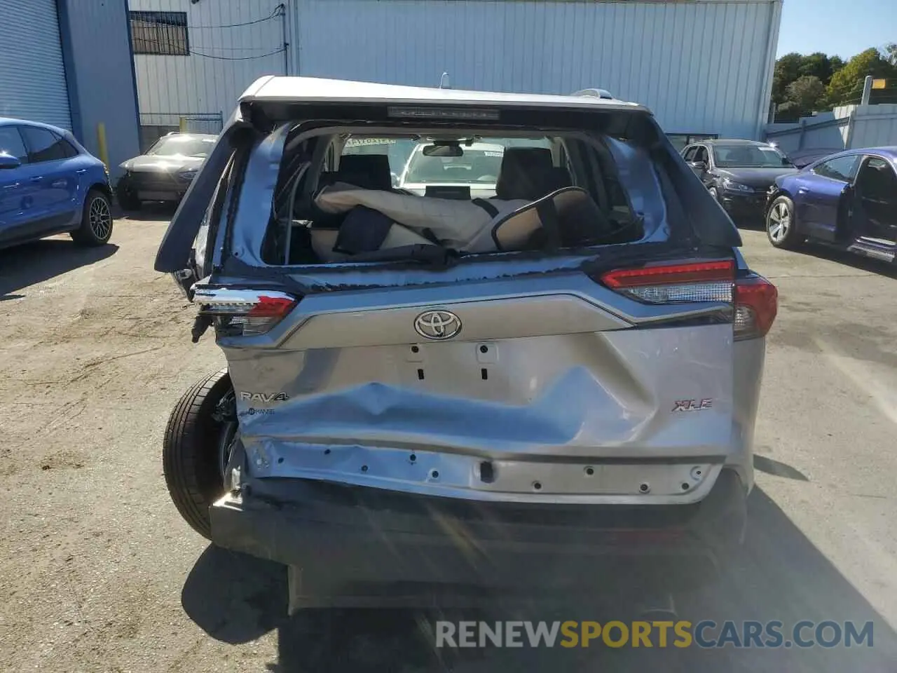 6 Photograph of a damaged car 2T3W1RFV2MC109593 TOYOTA RAV4 2021