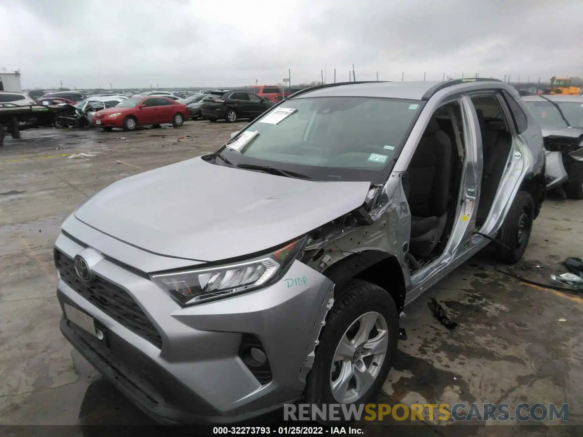 6 Photograph of a damaged car 2T3W1RFV2MC110310 TOYOTA RAV4 2021