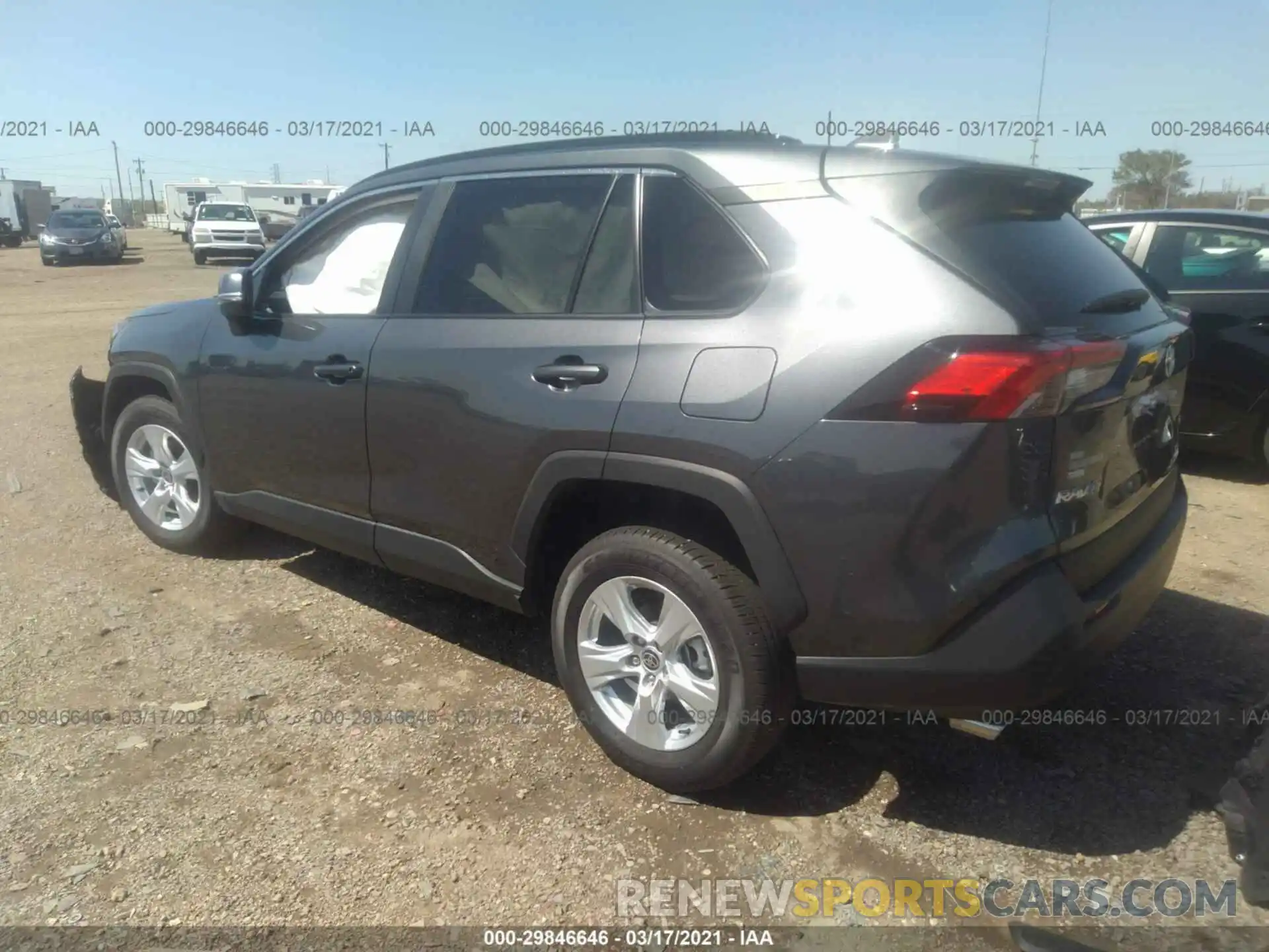 3 Photograph of a damaged car 2T3W1RFV2MC113031 TOYOTA RAV4 2021