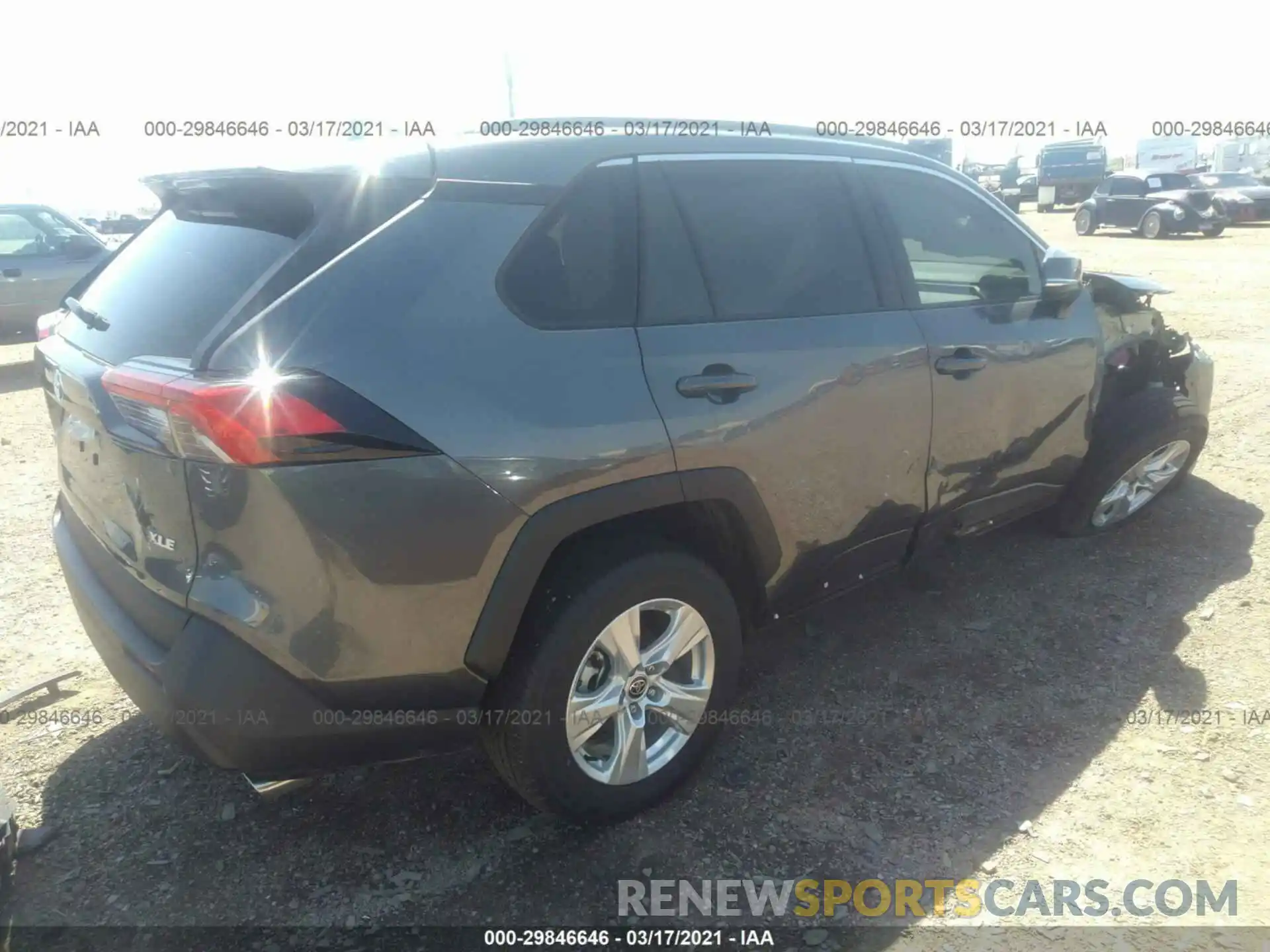 4 Photograph of a damaged car 2T3W1RFV2MC113031 TOYOTA RAV4 2021