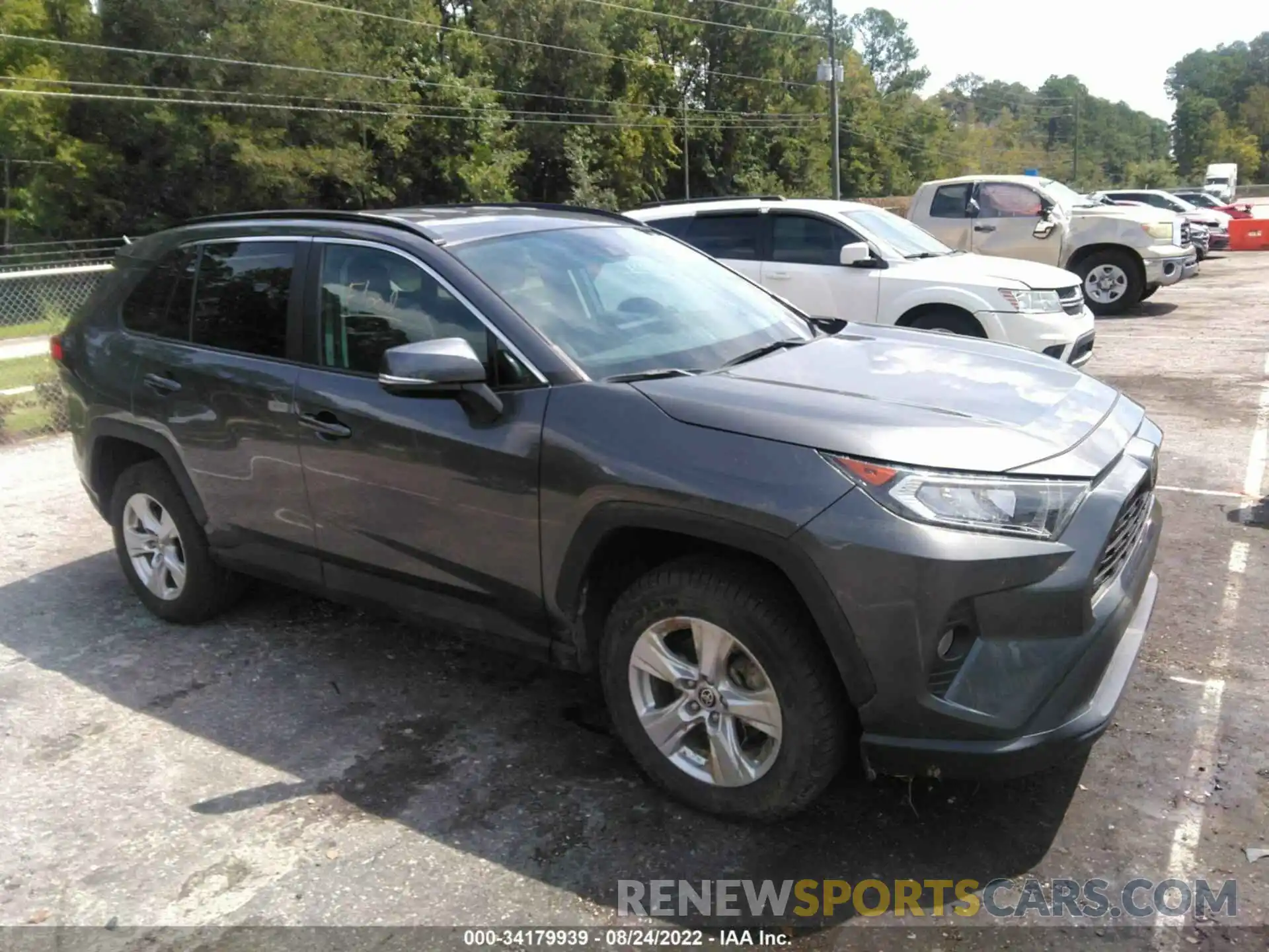 1 Photograph of a damaged car 2T3W1RFV2MC118231 TOYOTA RAV4 2021