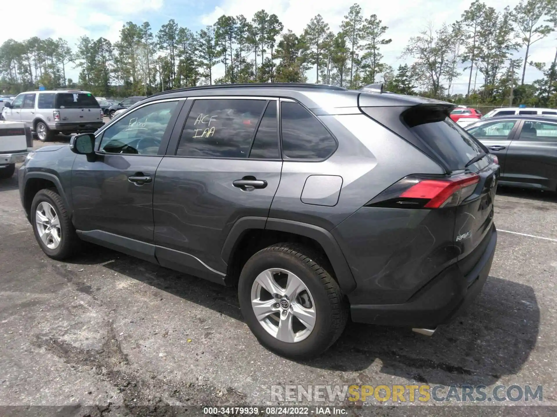 3 Photograph of a damaged car 2T3W1RFV2MC118231 TOYOTA RAV4 2021