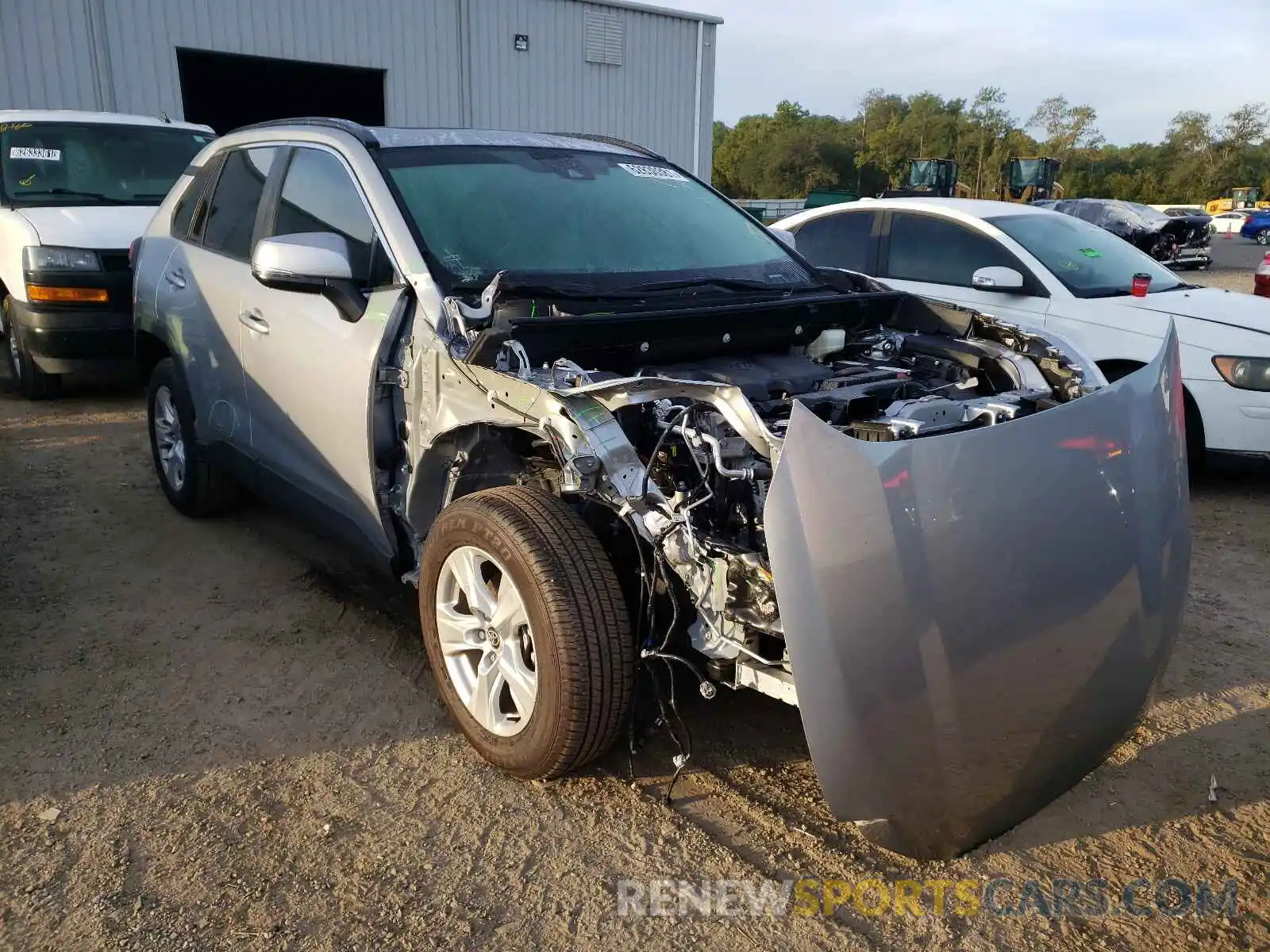 1 Photograph of a damaged car 2T3W1RFV2MC120142 TOYOTA RAV4 2021