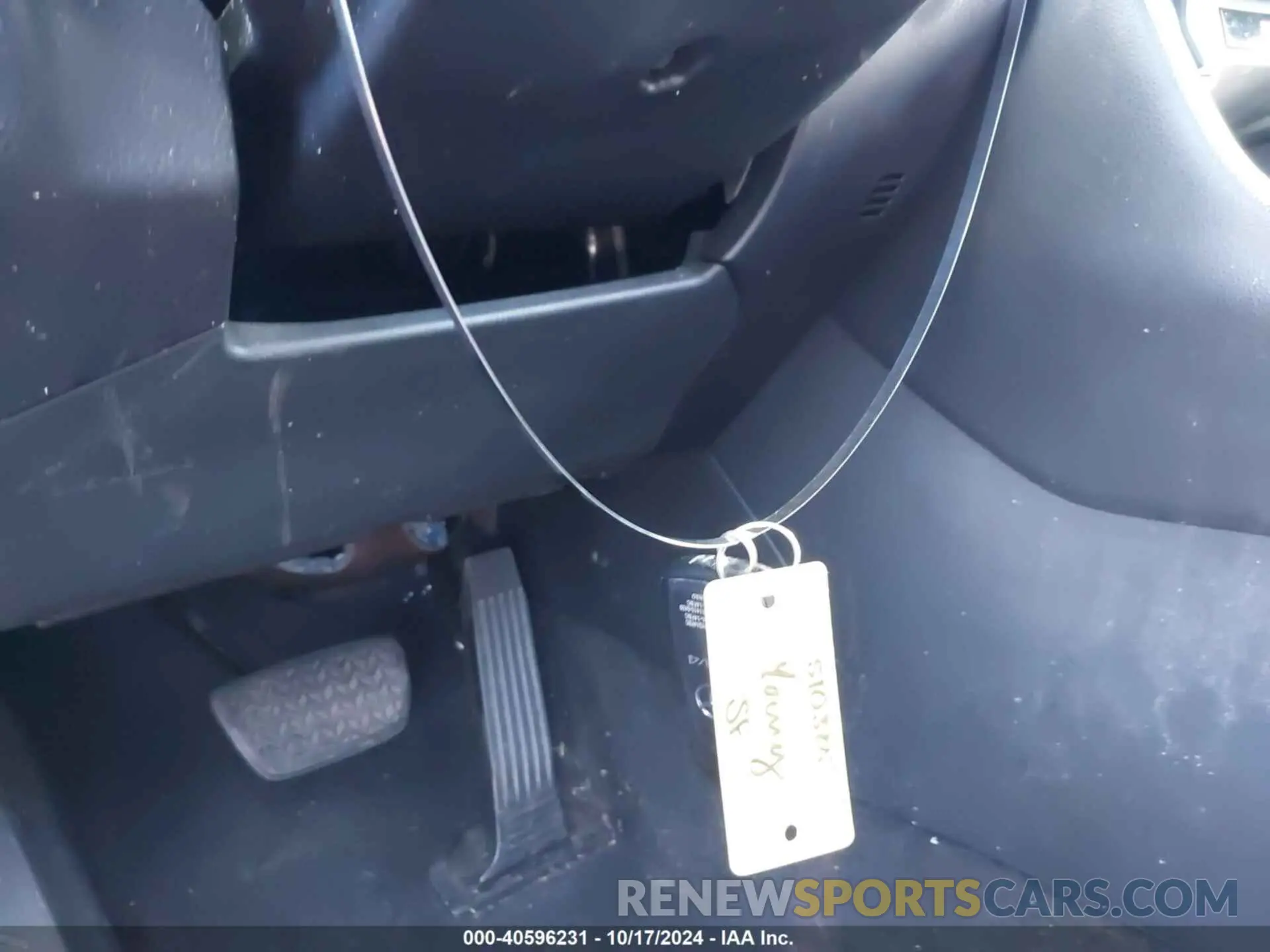 11 Photograph of a damaged car 2T3W1RFV2MC120464 TOYOTA RAV4 2021