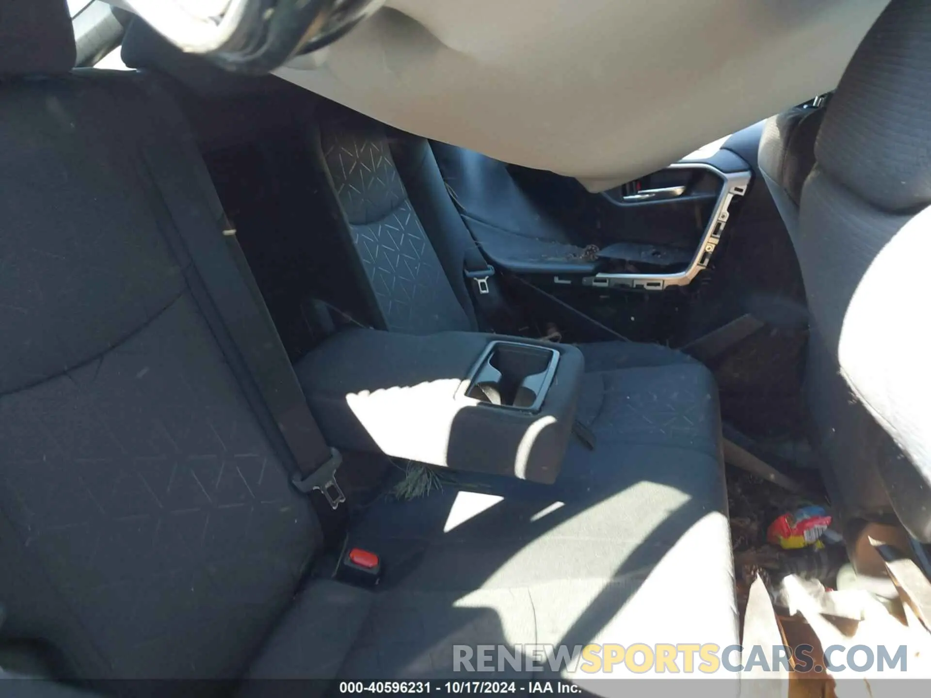 8 Photograph of a damaged car 2T3W1RFV2MC120464 TOYOTA RAV4 2021