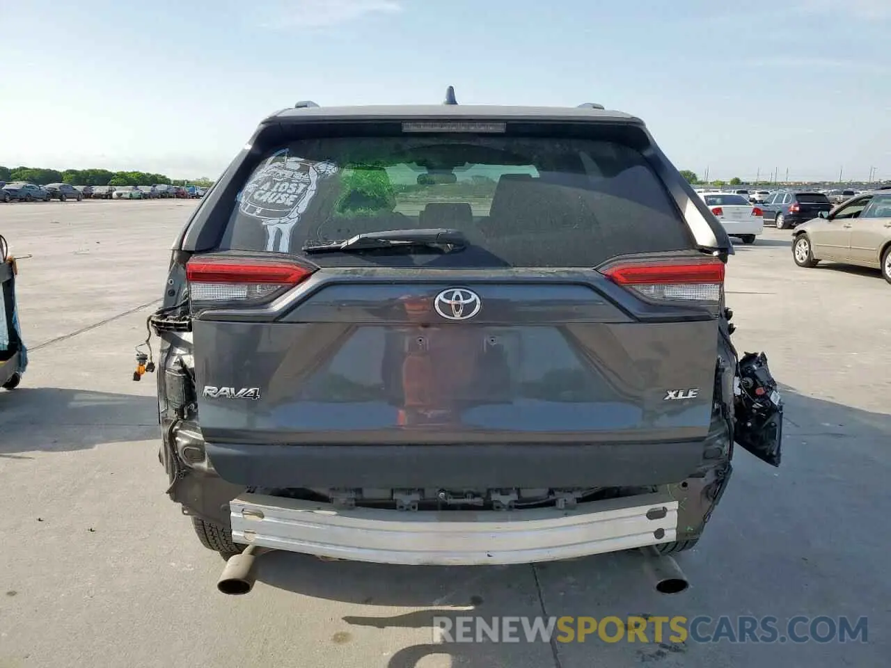 6 Photograph of a damaged car 2T3W1RFV2MC130573 TOYOTA RAV4 2021