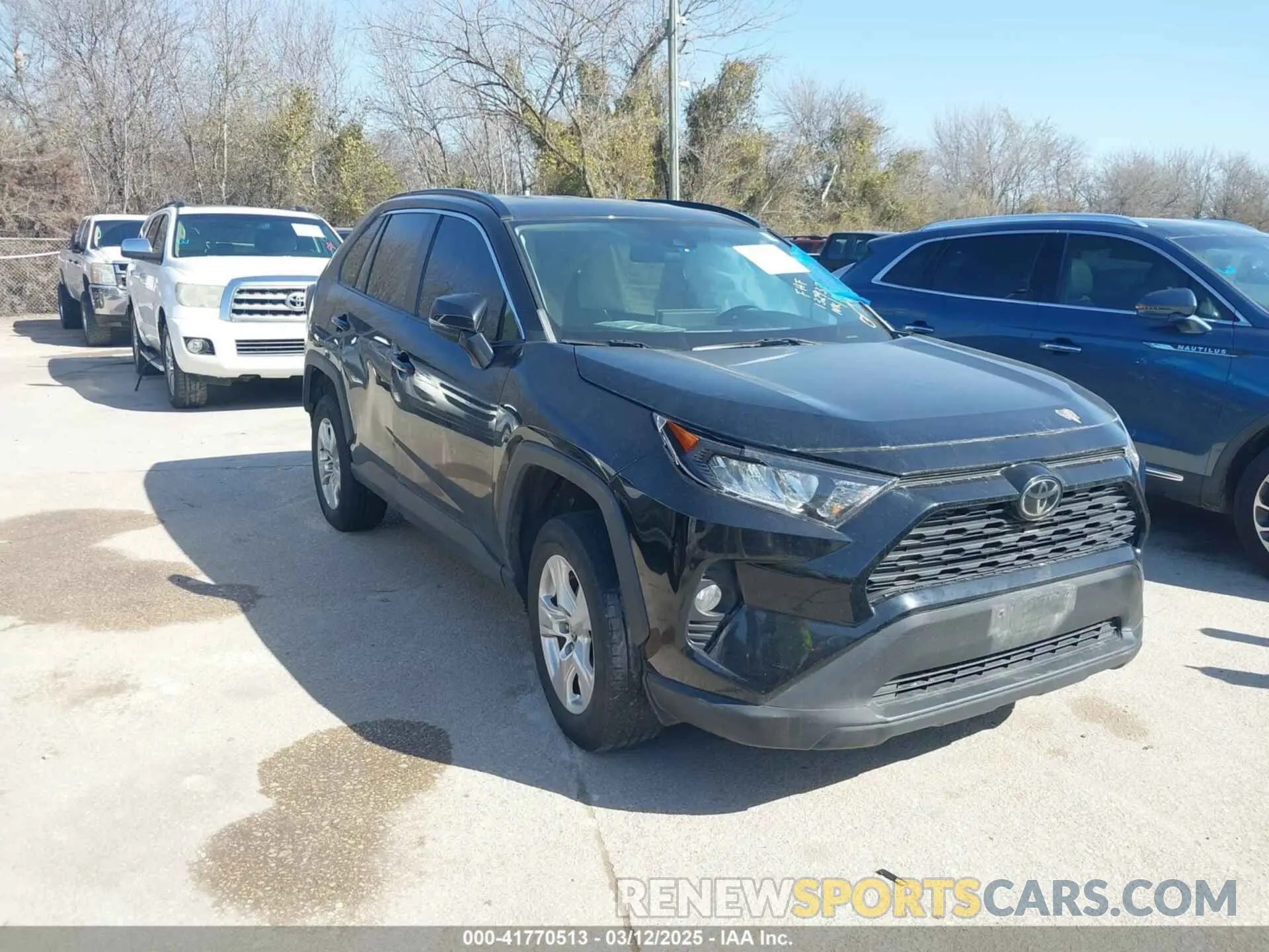 1 Photograph of a damaged car 2T3W1RFV2MC132937 TOYOTA RAV4 2021