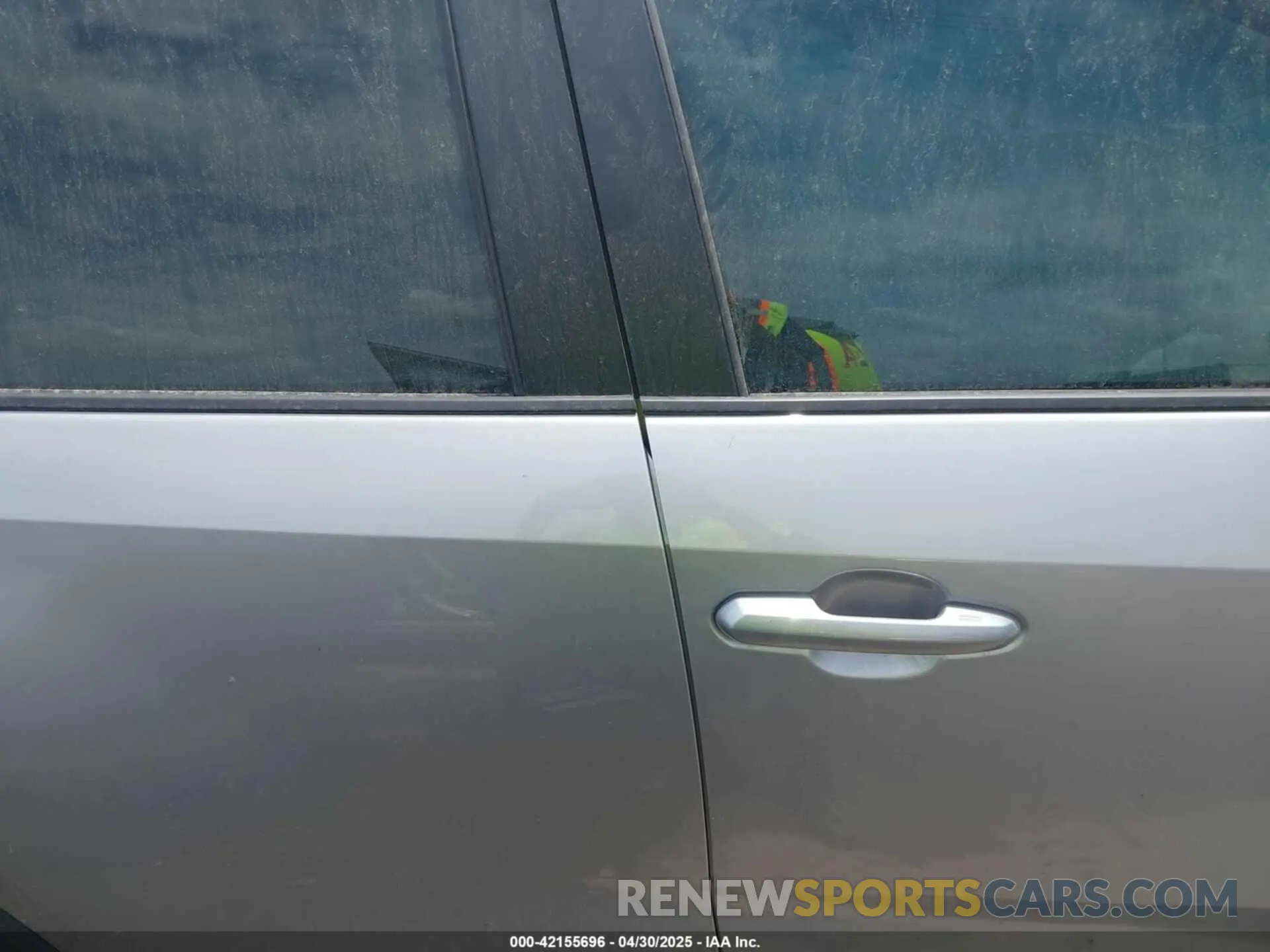 13 Photograph of a damaged car 2T3W1RFV2MC151021 TOYOTA RAV4 2021