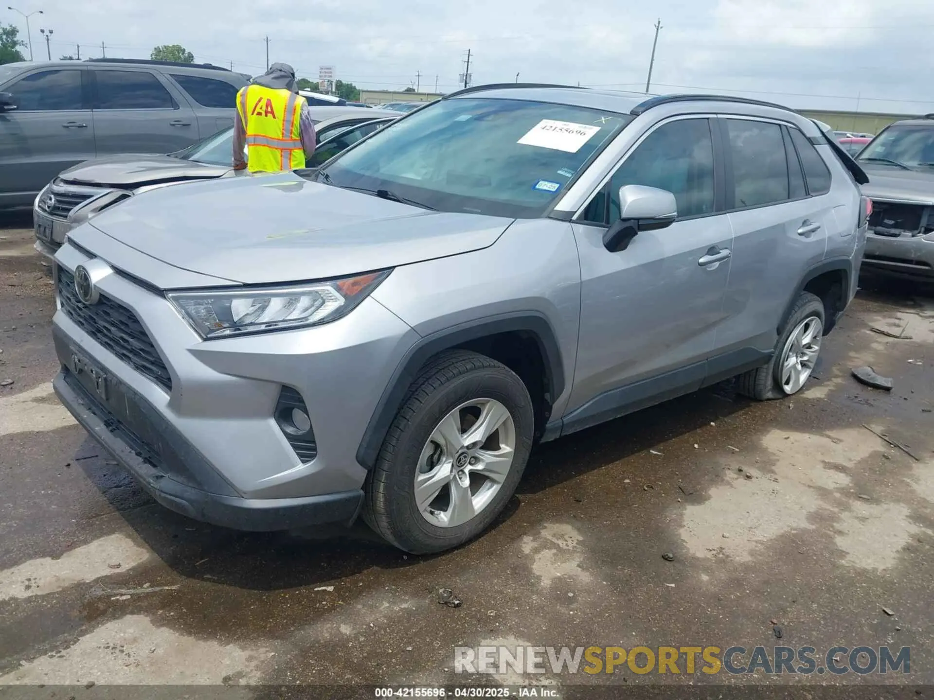 2 Photograph of a damaged car 2T3W1RFV2MC151021 TOYOTA RAV4 2021