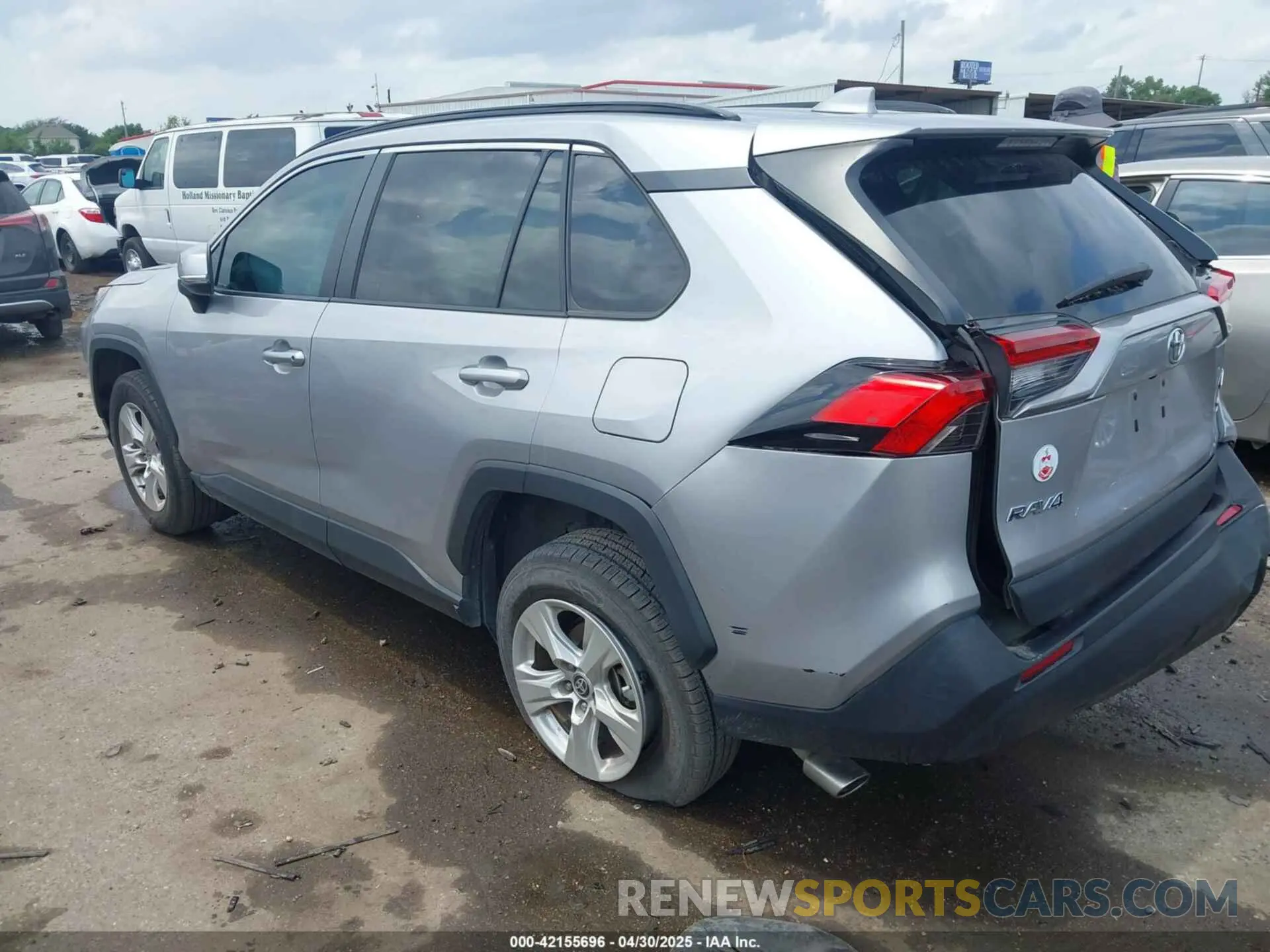 3 Photograph of a damaged car 2T3W1RFV2MC151021 TOYOTA RAV4 2021