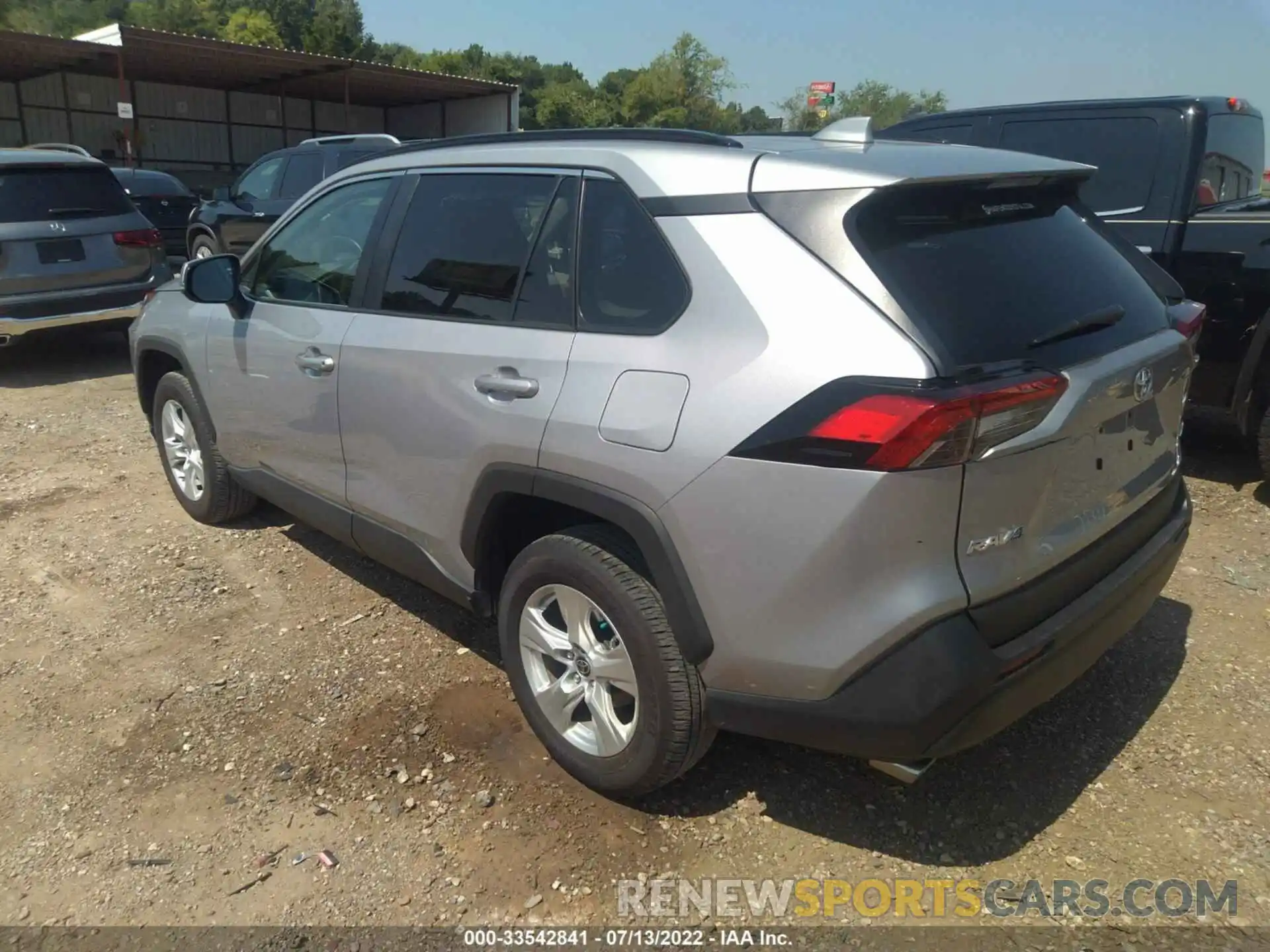 3 Photograph of a damaged car 2T3W1RFV2MC155926 TOYOTA RAV4 2021