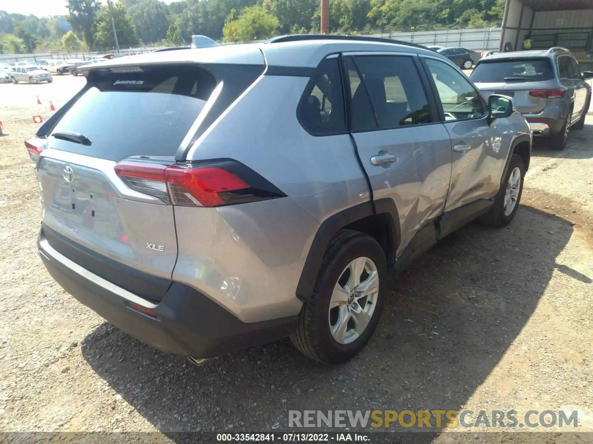 4 Photograph of a damaged car 2T3W1RFV2MC155926 TOYOTA RAV4 2021