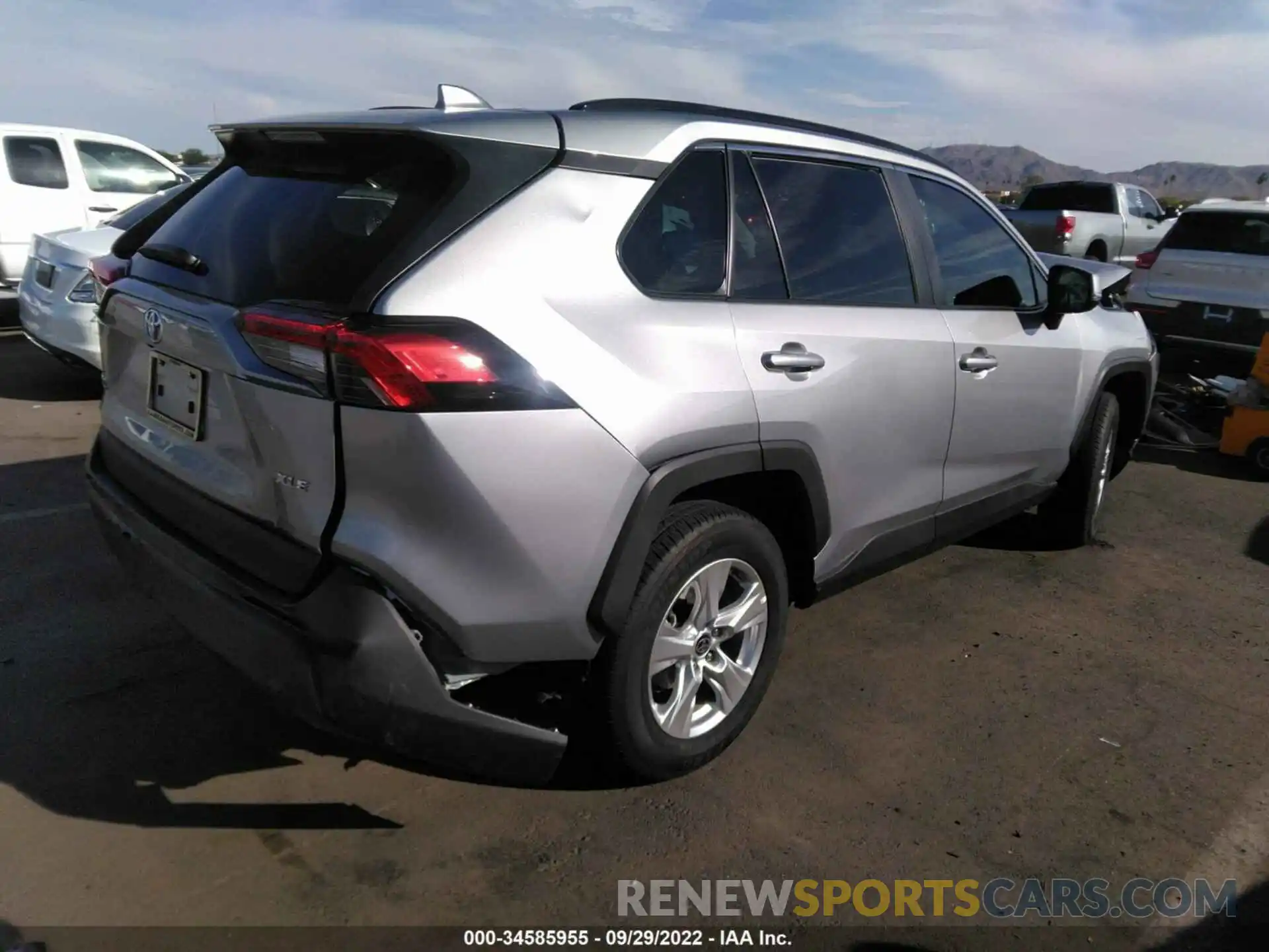 4 Photograph of a damaged car 2T3W1RFV2MC158194 TOYOTA RAV4 2021