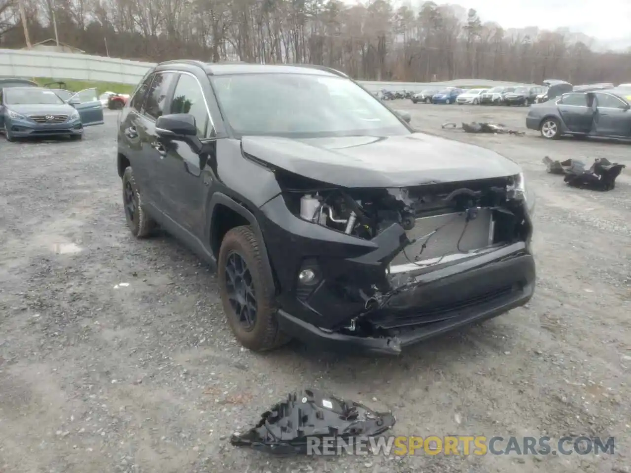 1 Photograph of a damaged car 2T3W1RFV2MC167865 TOYOTA RAV4 2021