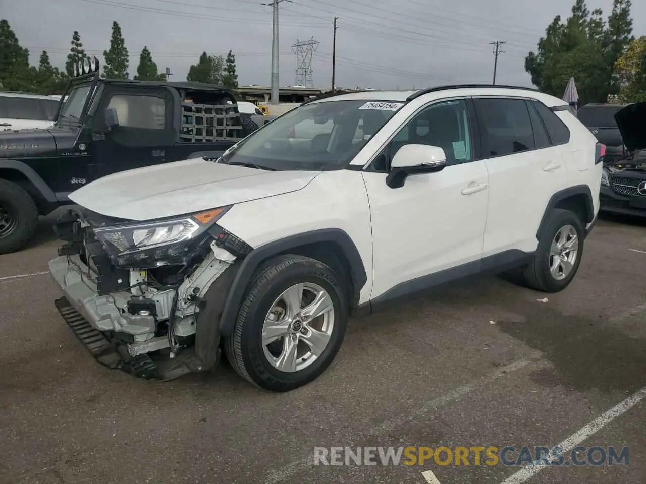 1 Photograph of a damaged car 2T3W1RFV2MC170572 TOYOTA RAV4 2021