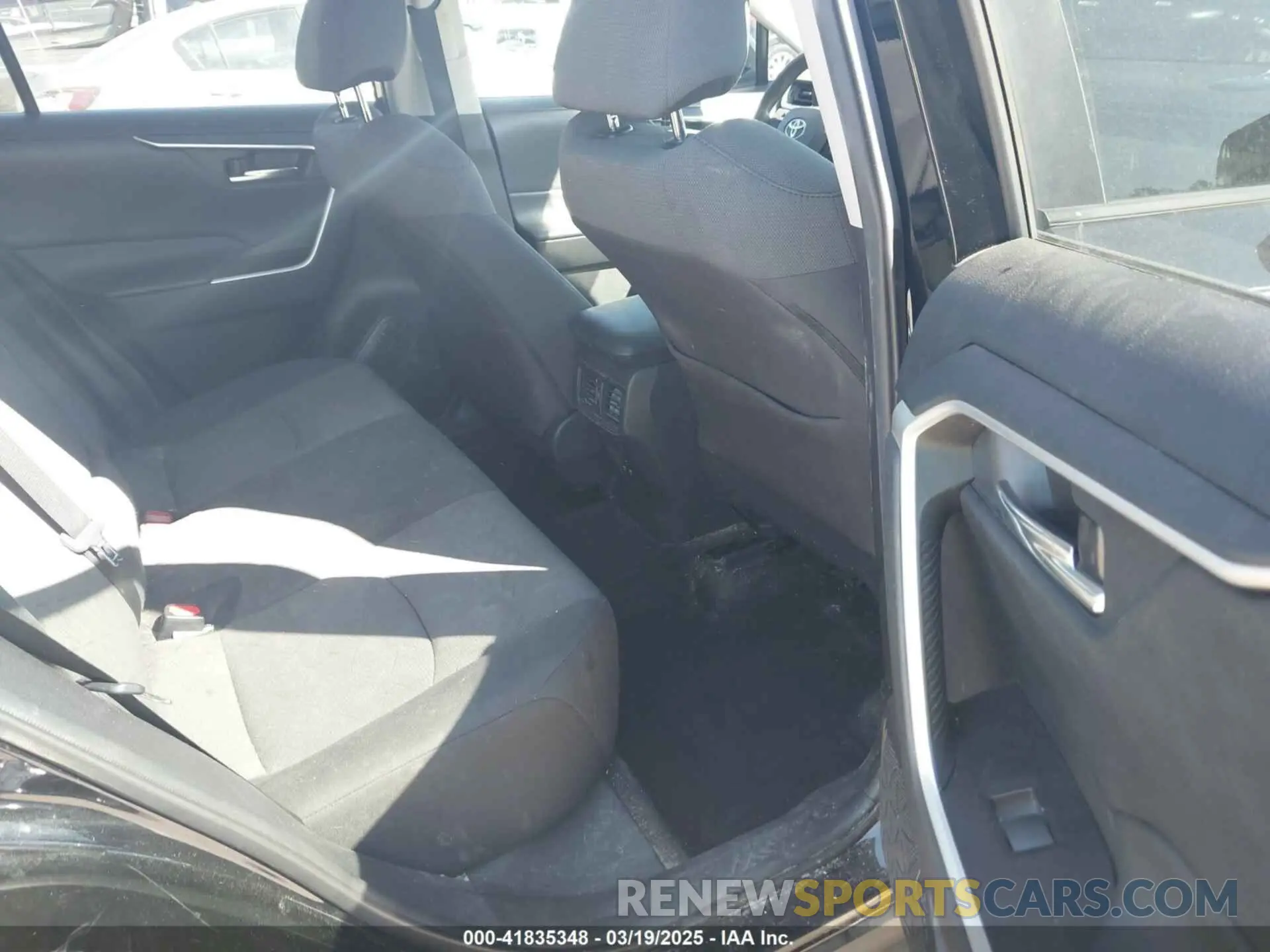 8 Photograph of a damaged car 2T3W1RFV2MW107986 TOYOTA RAV4 2021