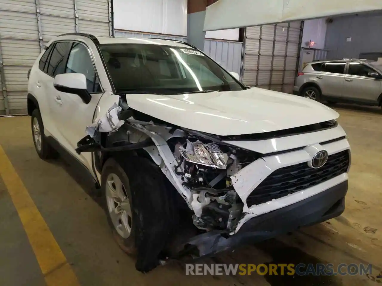 1 Photograph of a damaged car 2T3W1RFV2MW111858 TOYOTA RAV4 2021