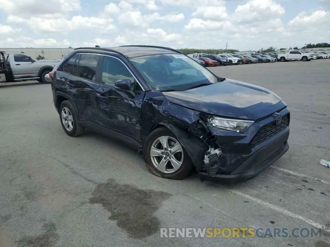 4 Photograph of a damaged car 2T3W1RFV2MW114890 TOYOTA RAV4 2021