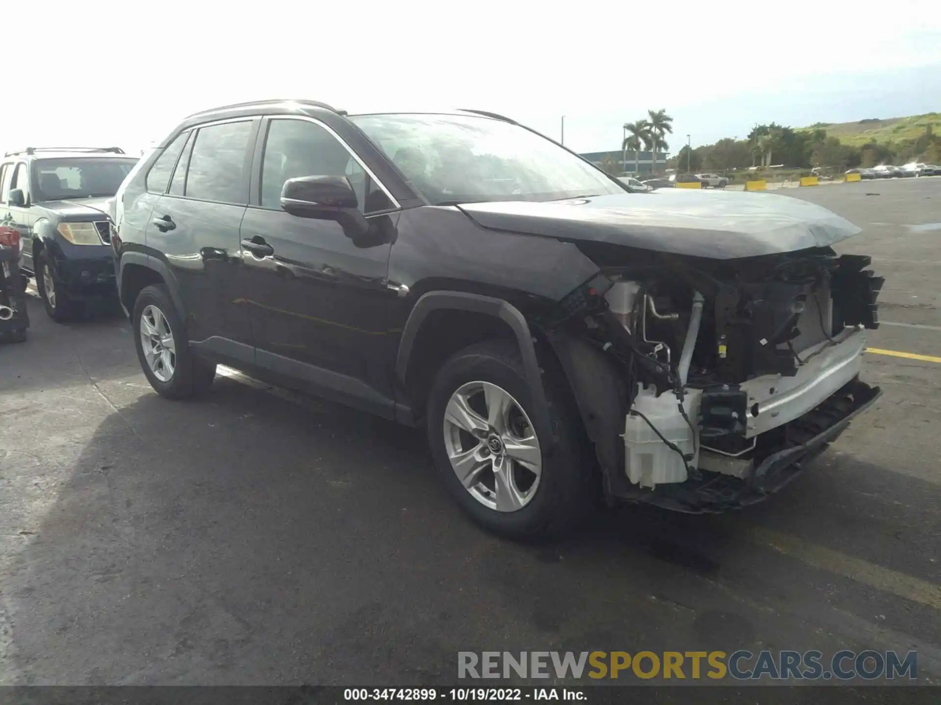 1 Photograph of a damaged car 2T3W1RFV2MW115828 TOYOTA RAV4 2021