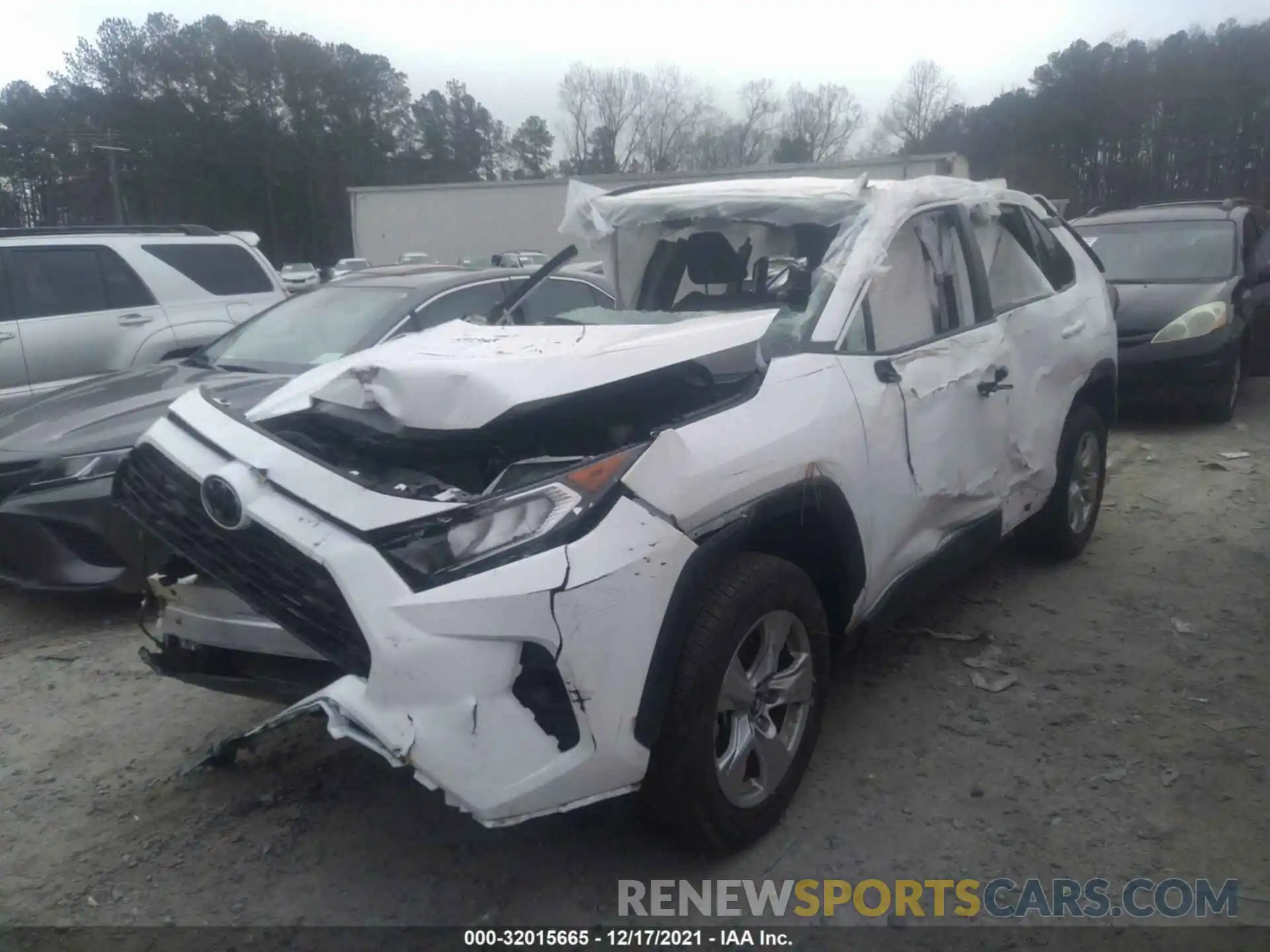 2 Photograph of a damaged car 2T3W1RFV2MW116705 TOYOTA RAV4 2021